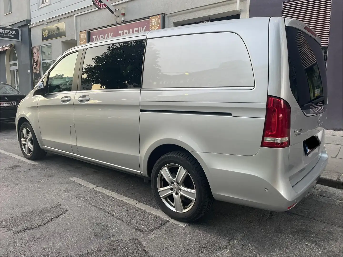 Mercedes-Benz V 250 V 250 d 4MATIC lang Aut.BusinessVan 5.Sitzer,Leder Silber - 2