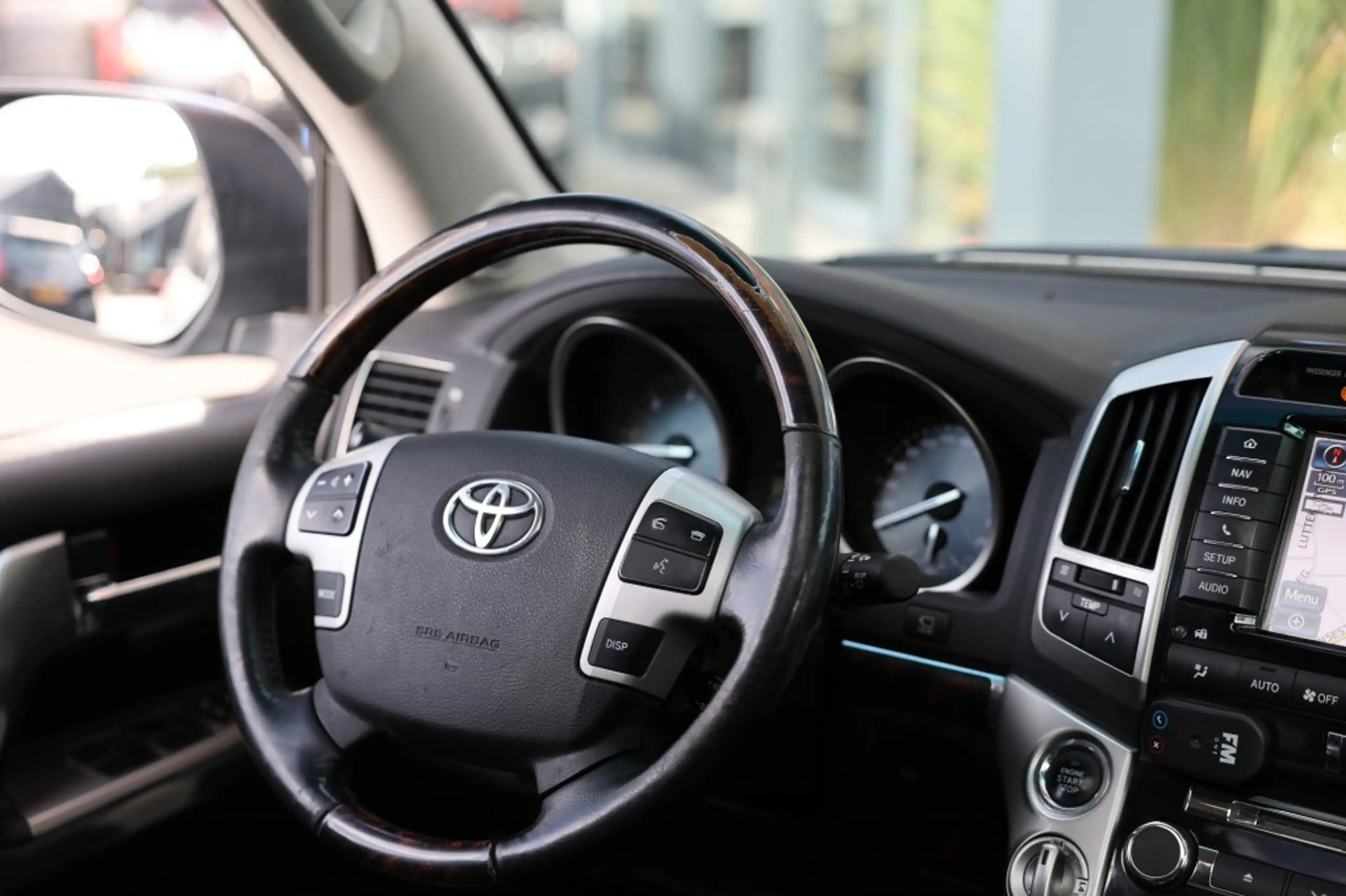 Toyota Land Cruiser 4.5 D-4D EXECUTIVE A/T VAN N1 MAG 9000 KG TREKKEN — photo 12