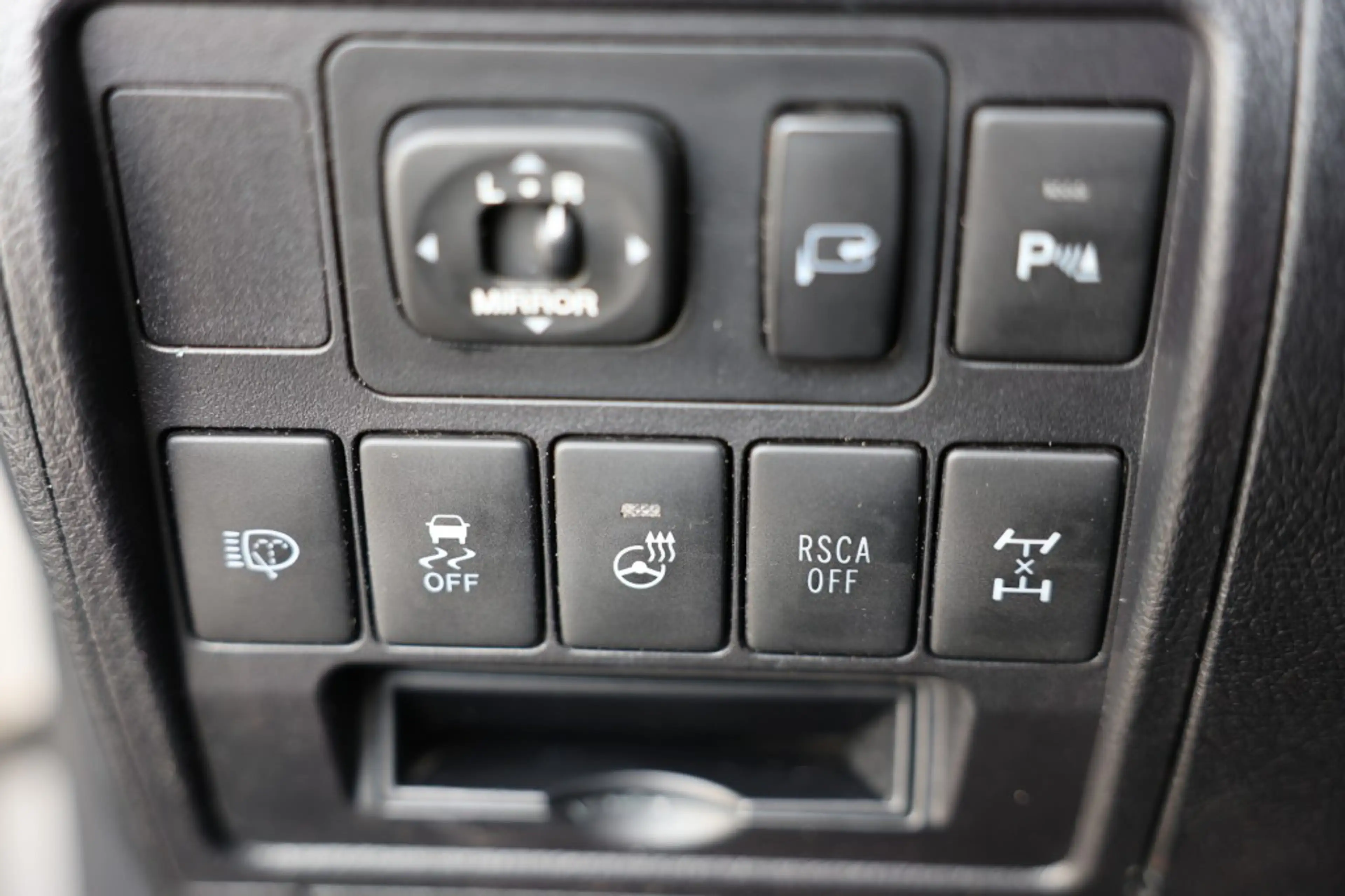 Toyota Land Cruiser 4.5 D-4D EXECUTIVE A/T VAN N1 MAG 9000 KG TREKKEN — photo 19
