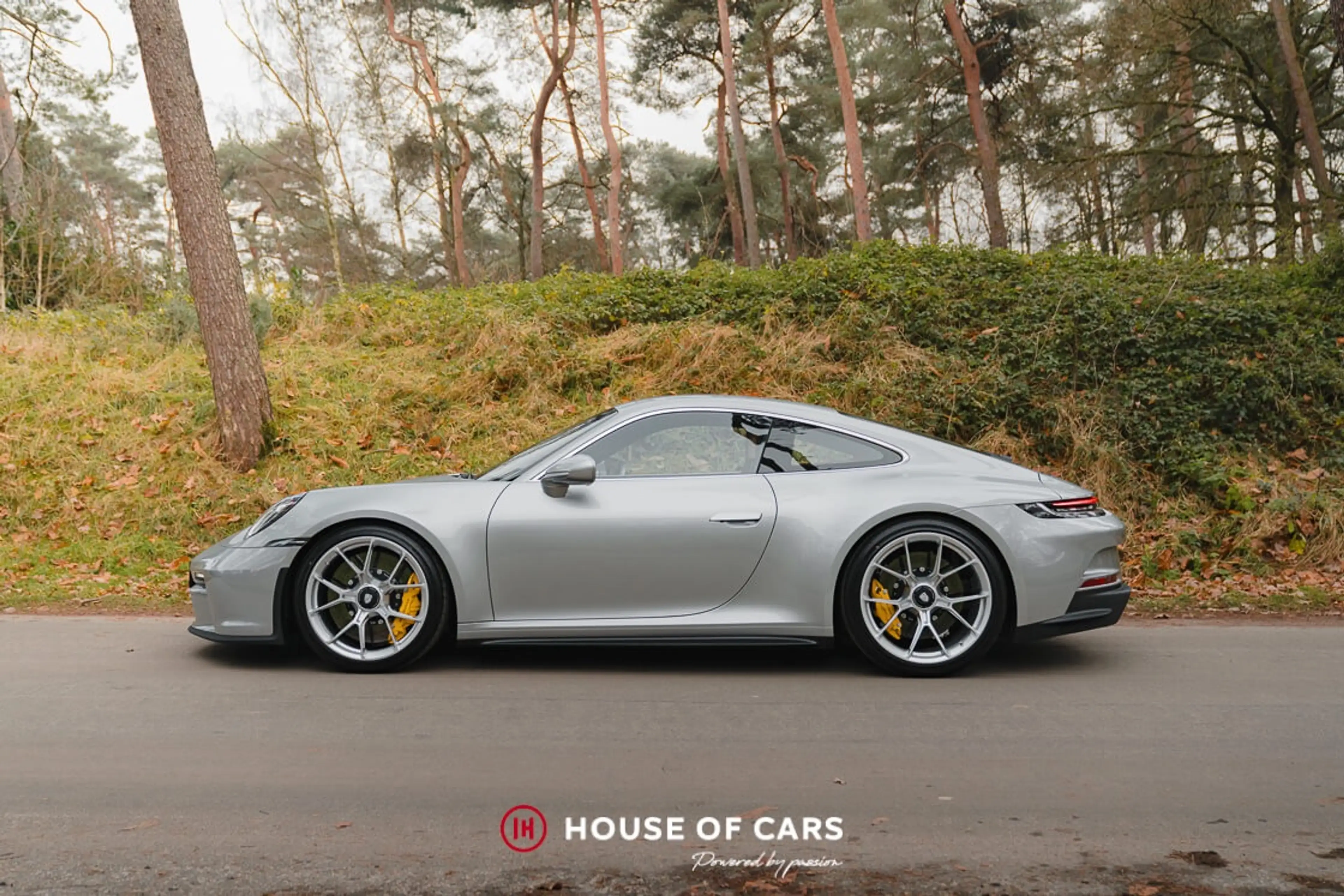 Porsche 992 .1 GT3 TOURING MANUAL EXCLUSIVE MANUFAKTUR — photo 9