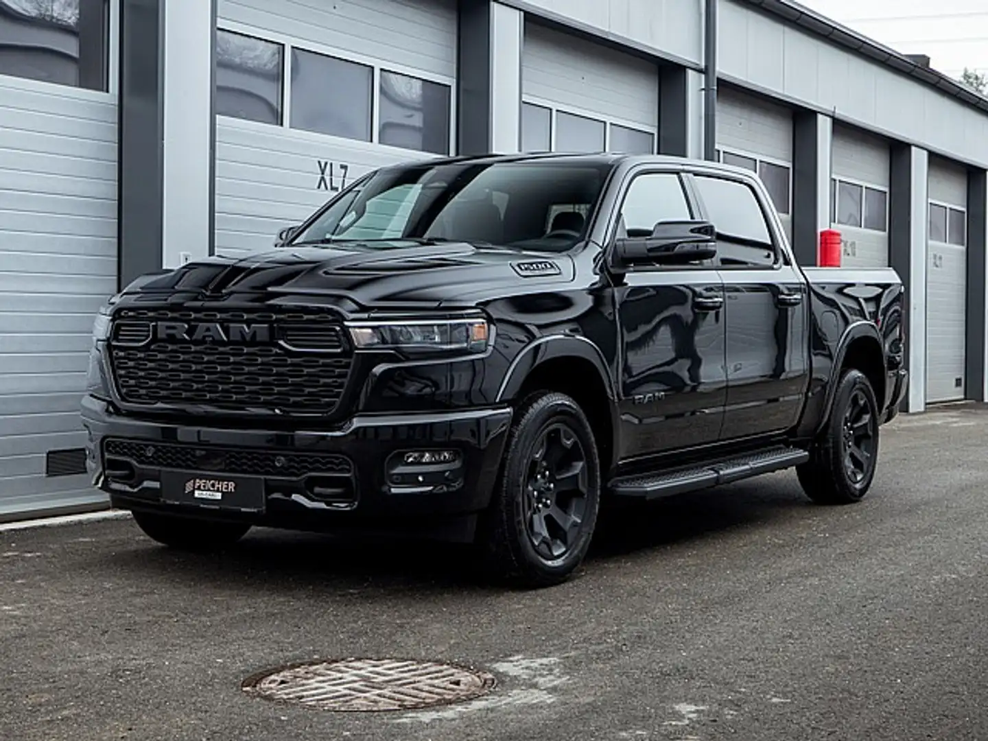 Dodge RAM RAM 1500 Big Horn Night 3,0 L Hurricane R6 AT 4... Negro - 1