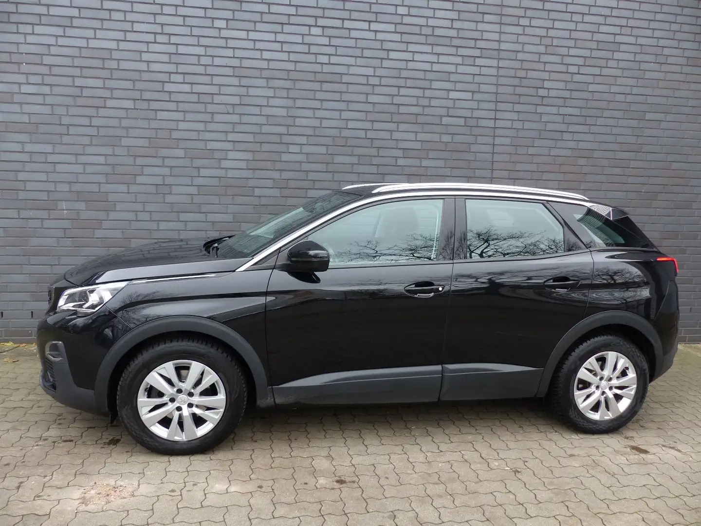Peugeot 3008 Business Automatik/AHK/Kamera/Navi Schwarz - 1