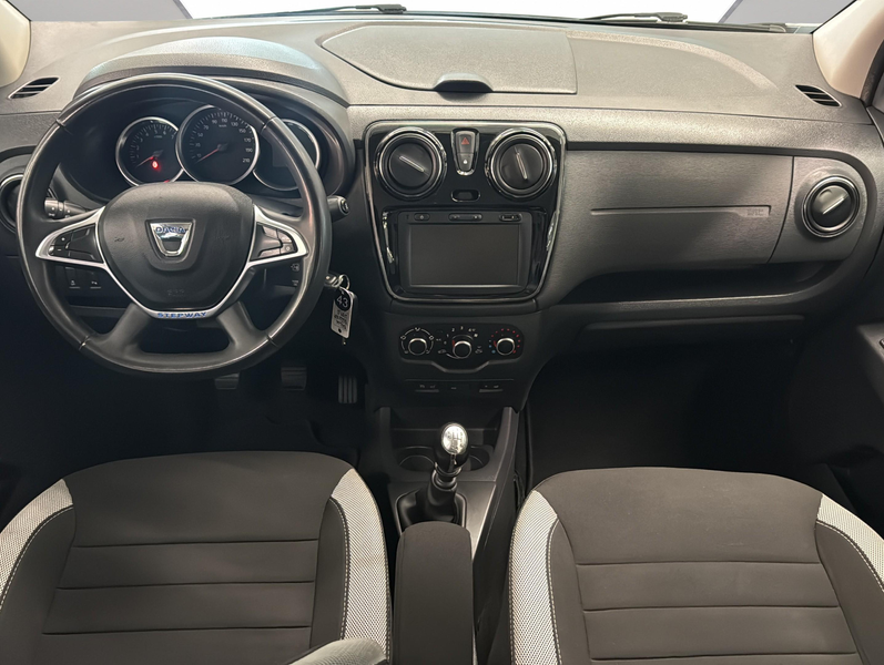 Dacia Lodgy 1.3 TCe 130 Stepway Plus|KLIMA|NAVI|TEMPO — photo 9