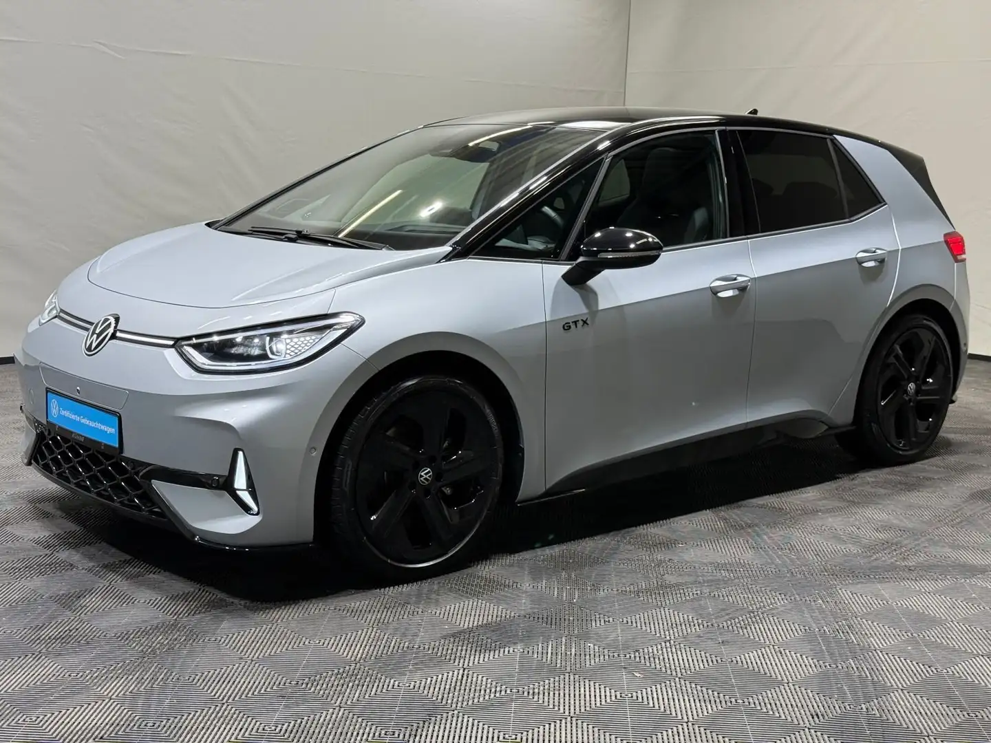 Volkswagen ID.3 GTX Performance | MATRIX NAVI PANO 360° AHK Silber - 2
