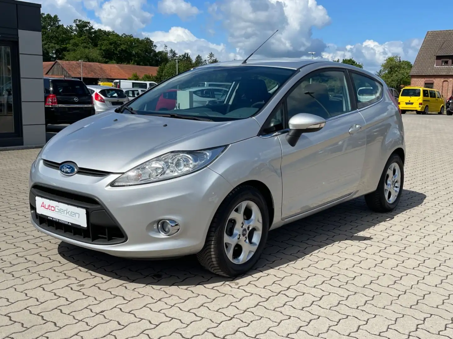 Ford Fiesta 1.4 Automatik Titanium 1HD Klima+Sitzheiz Argento - 2