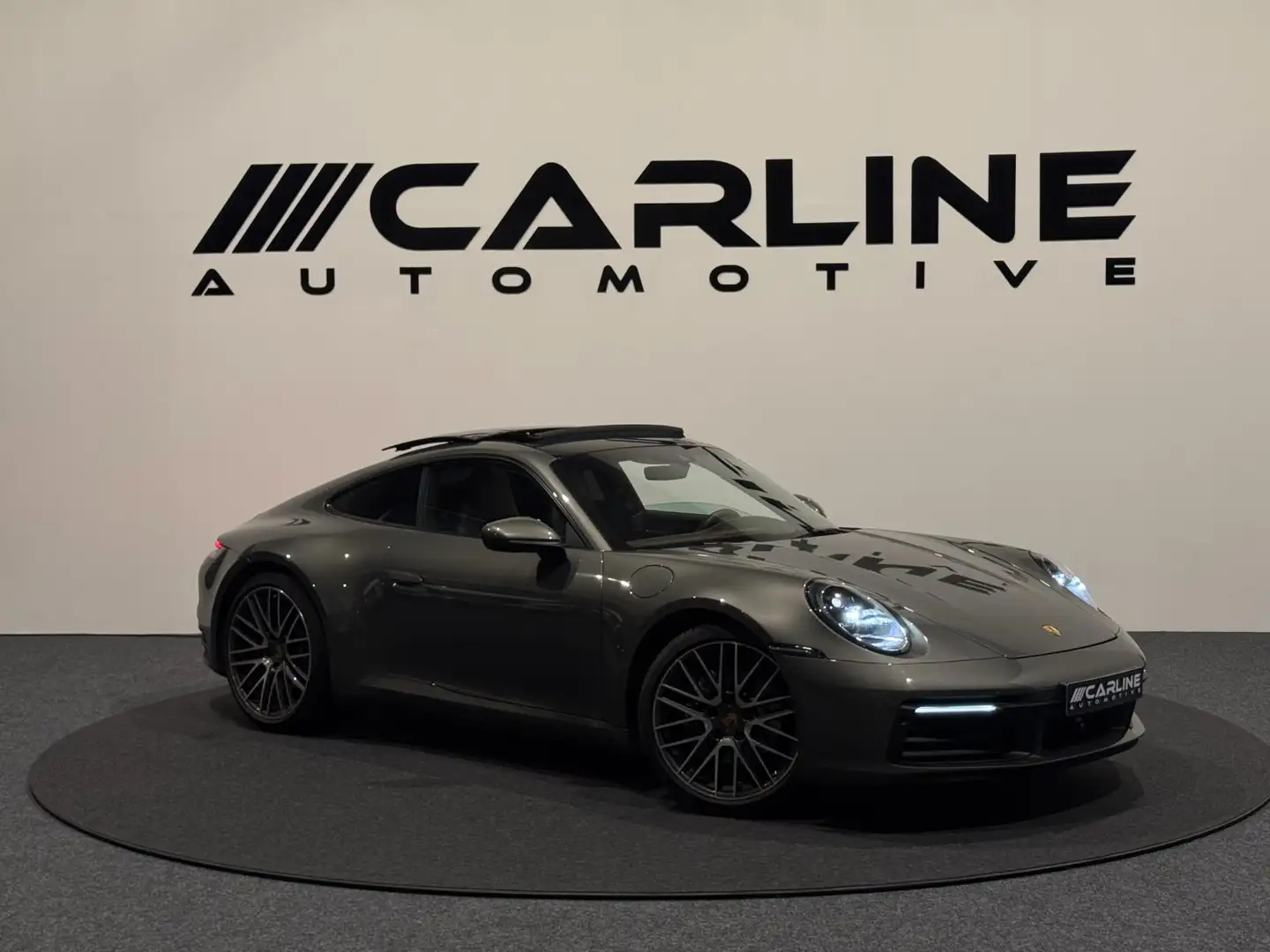 Porsche 911 3.0 Carrera 4 PANORAMA KEYLESS VIRTUAL ACC ASSIST Groen - 1