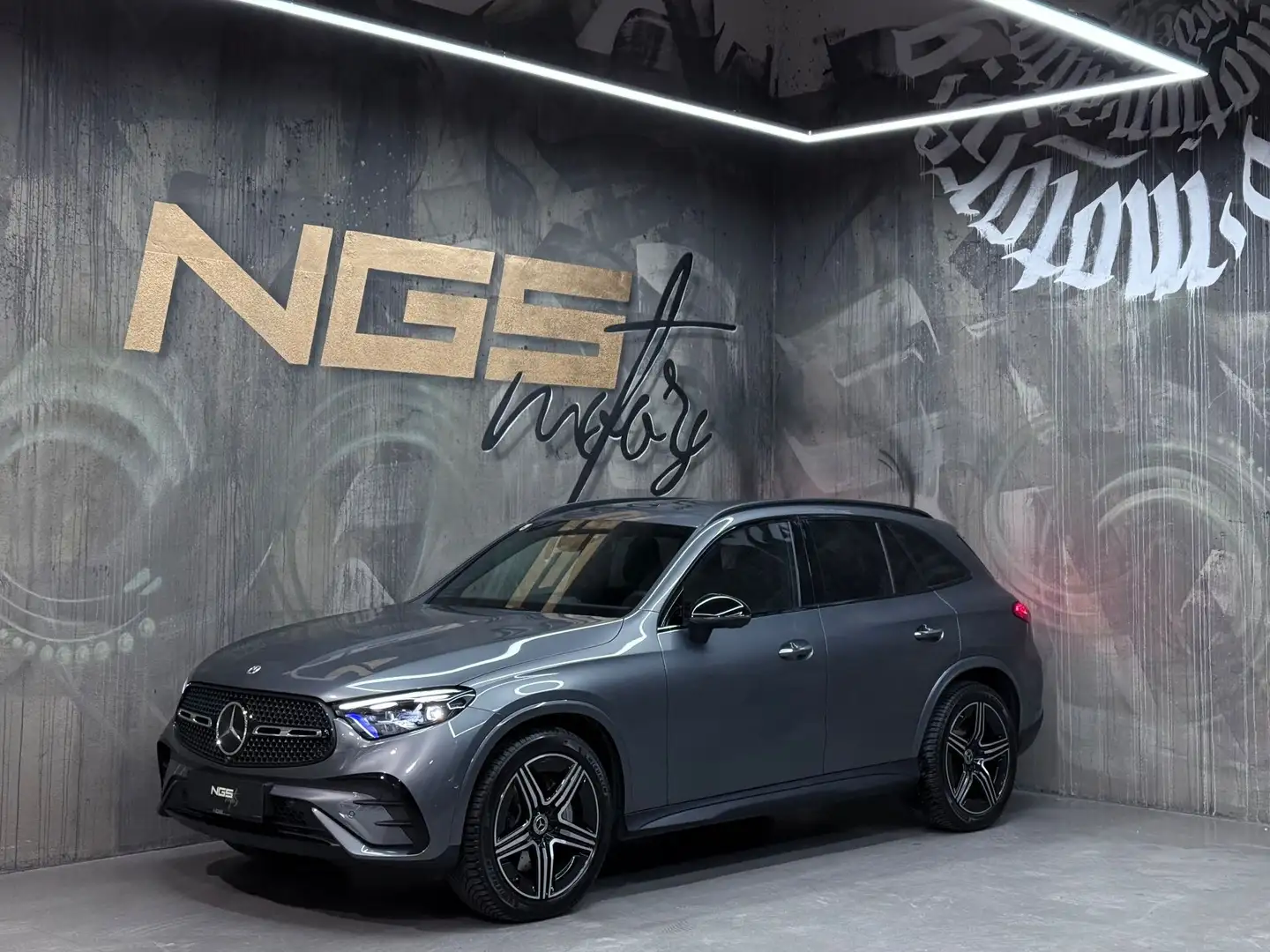 Mercedes-Benz GLC 220 d AMG Line 4Matic 360*KAM AHK DIGITALLIGHT TOTWKL Grau - 2