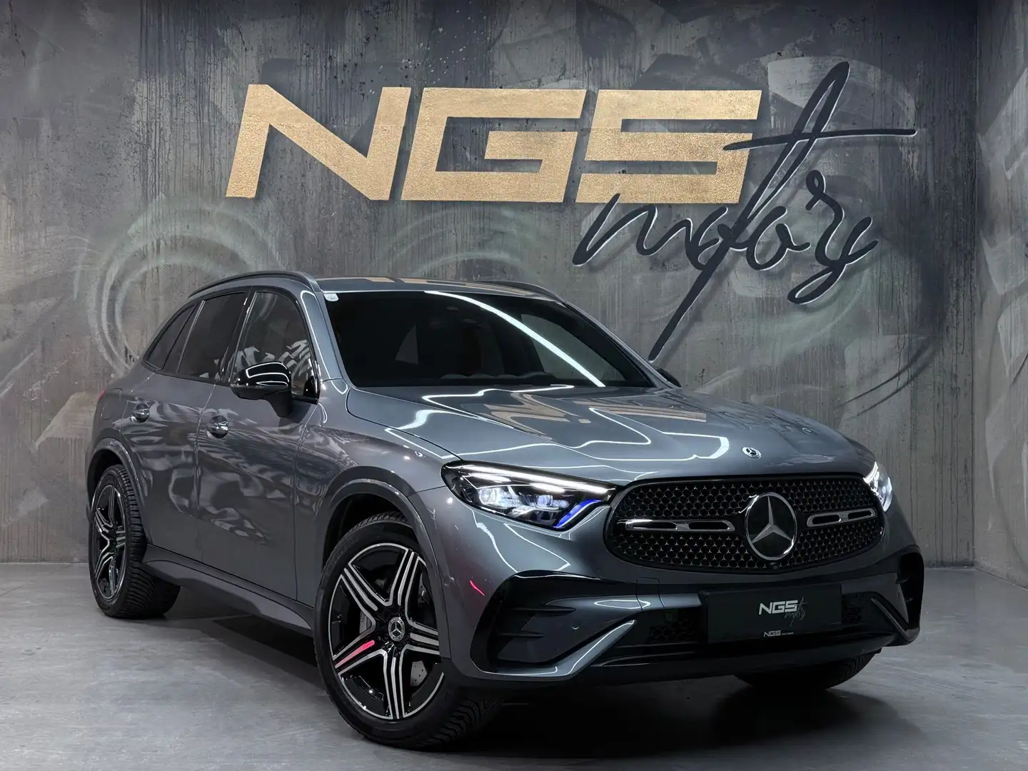 Mercedes-Benz GLC 220 d AMG Line 4Matic 360*KAM AHK DIGITALLIGHT TOTWKL Grau - 1