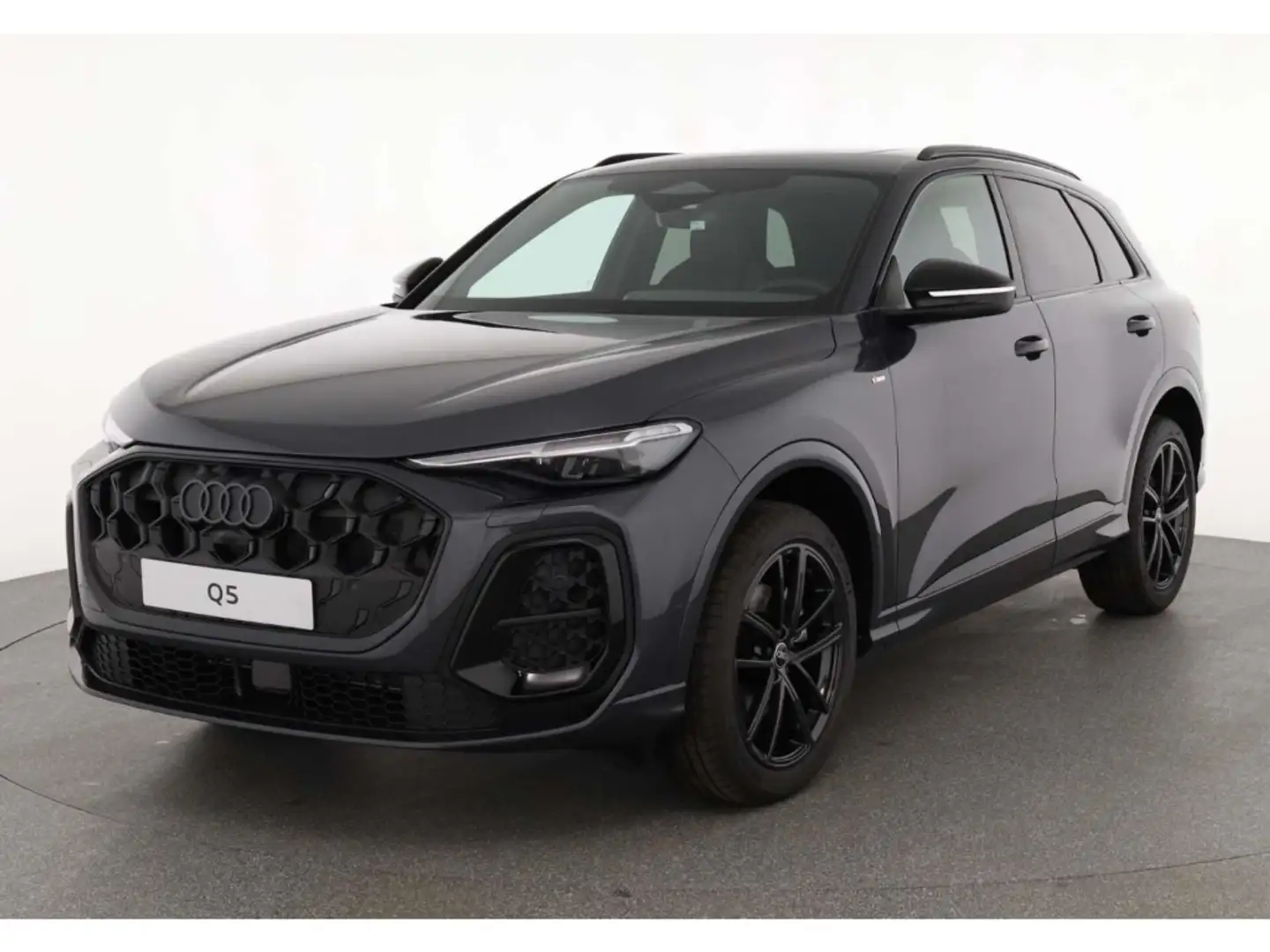 Audi Q5 TFSI quattro S line LP: 76.435,- Šedá - 2