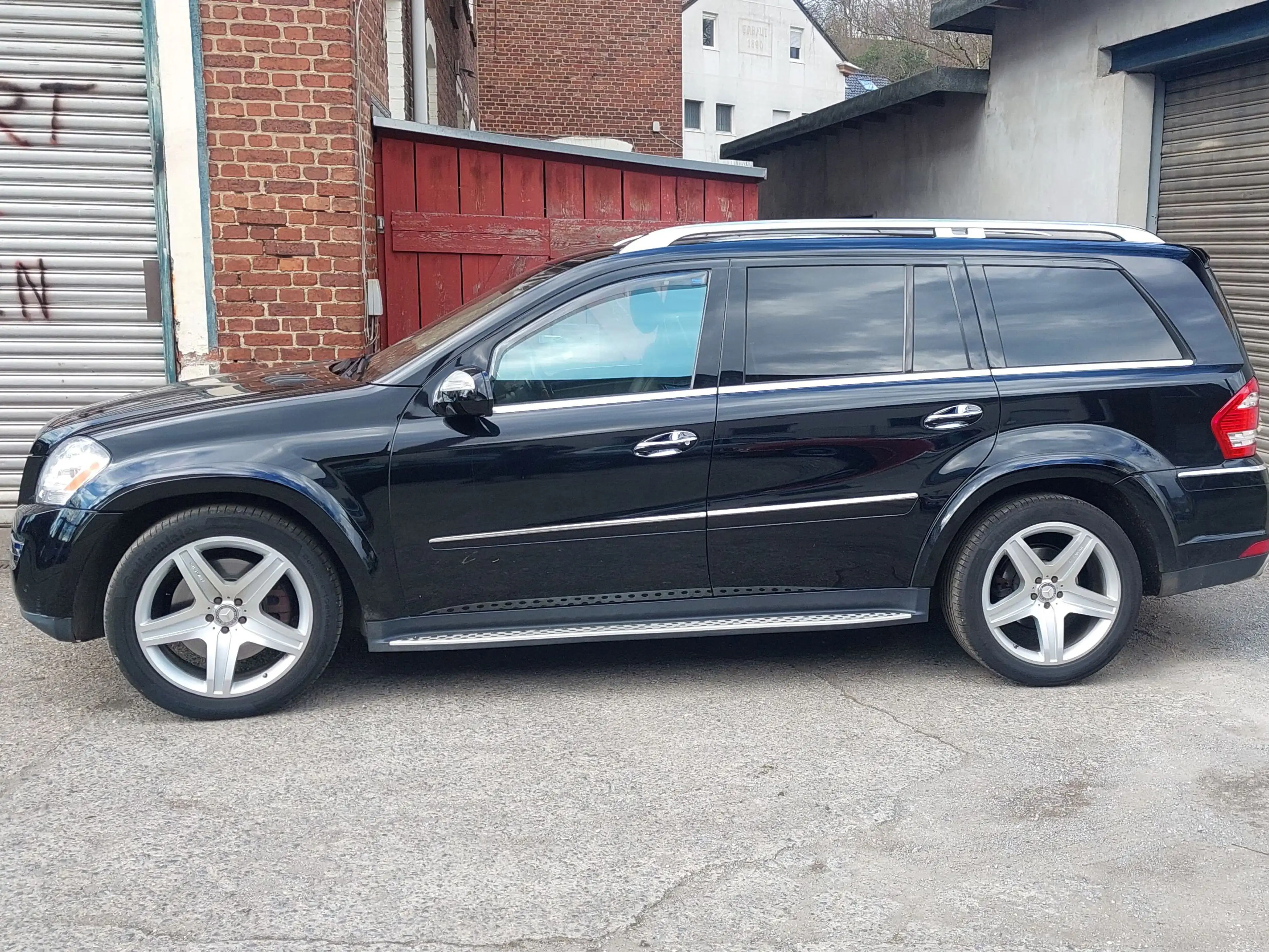 Mercedes-Benz GL 500 GL 550 4Matic 7G-TRONIC — photo 3