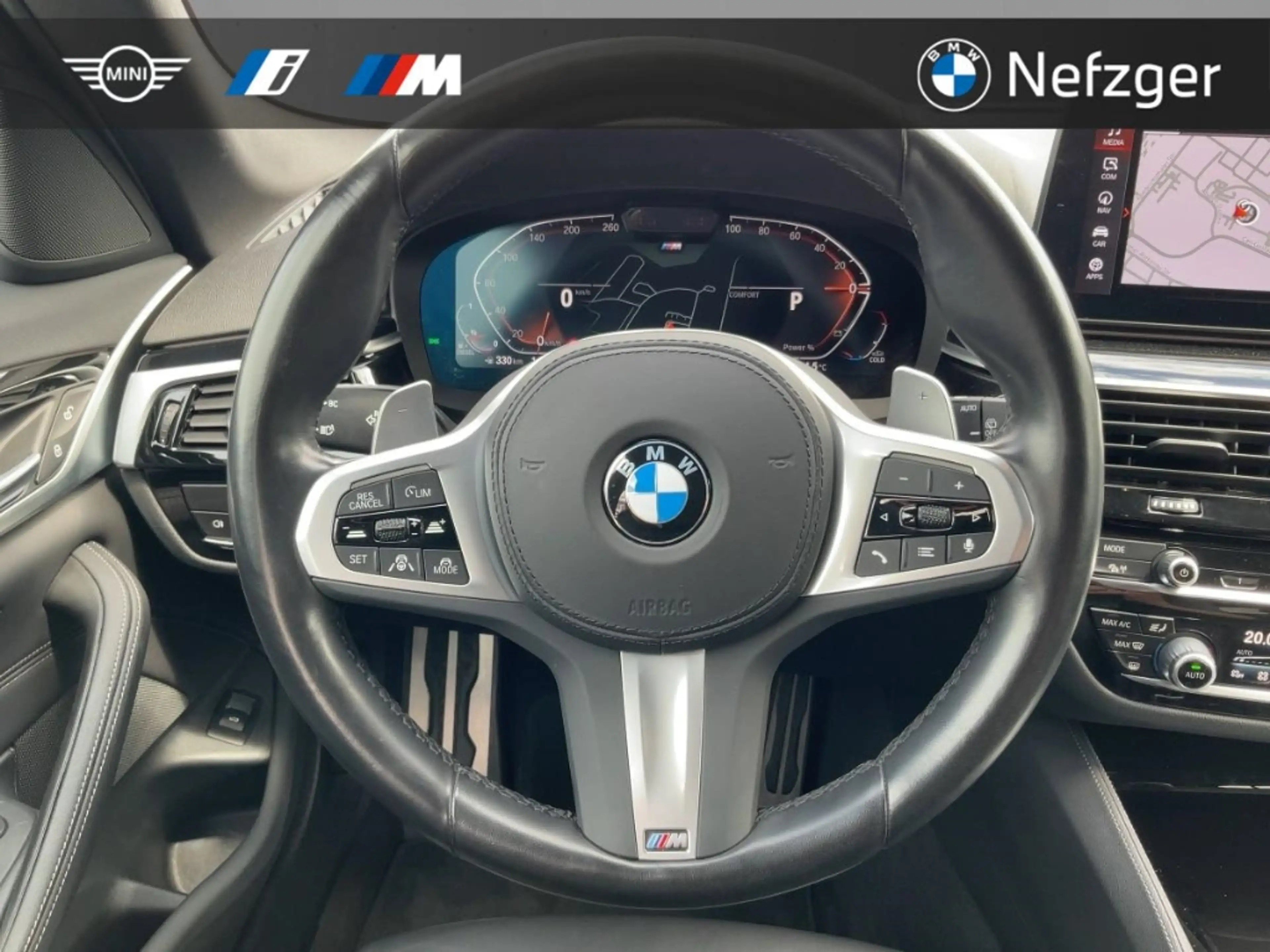 BMW 540 d xDrive Touring M Sport Soft-Close Head-Up — photo 10