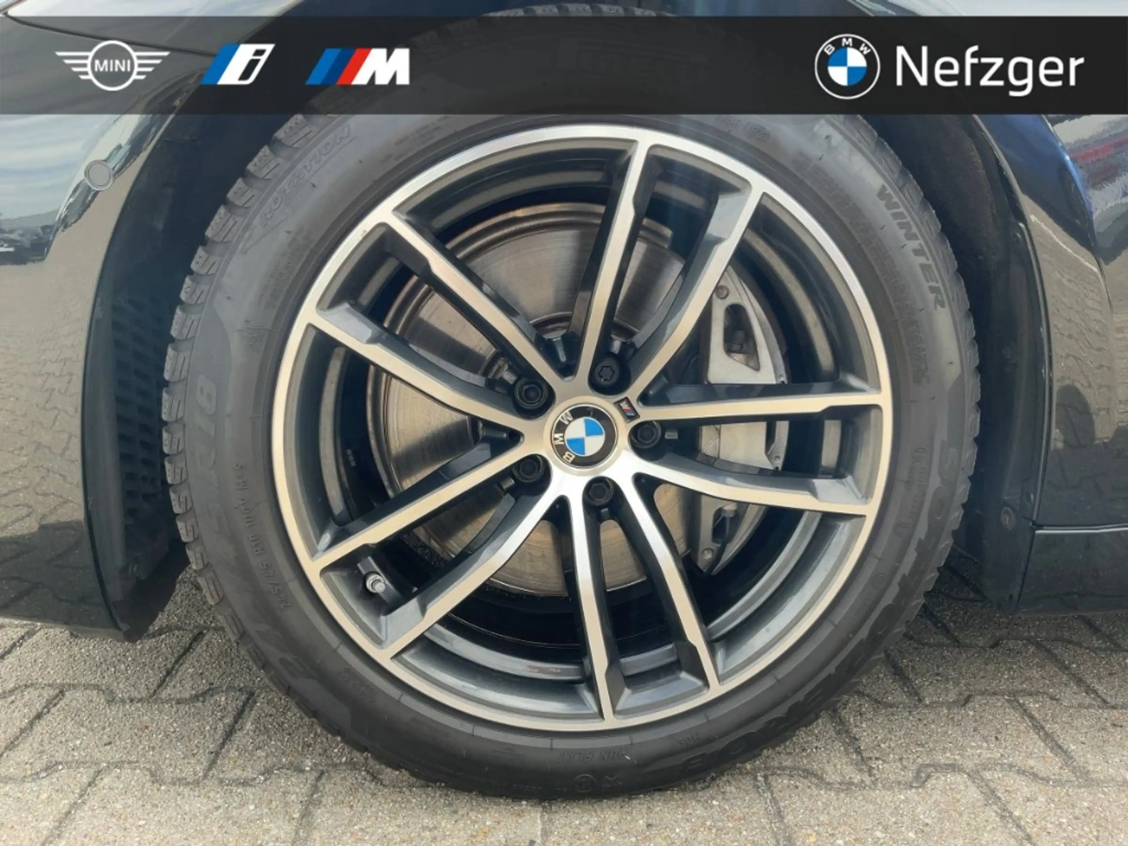 BMW 540 d xDrive Touring M Sport Soft-Close Head-Up — photo 12