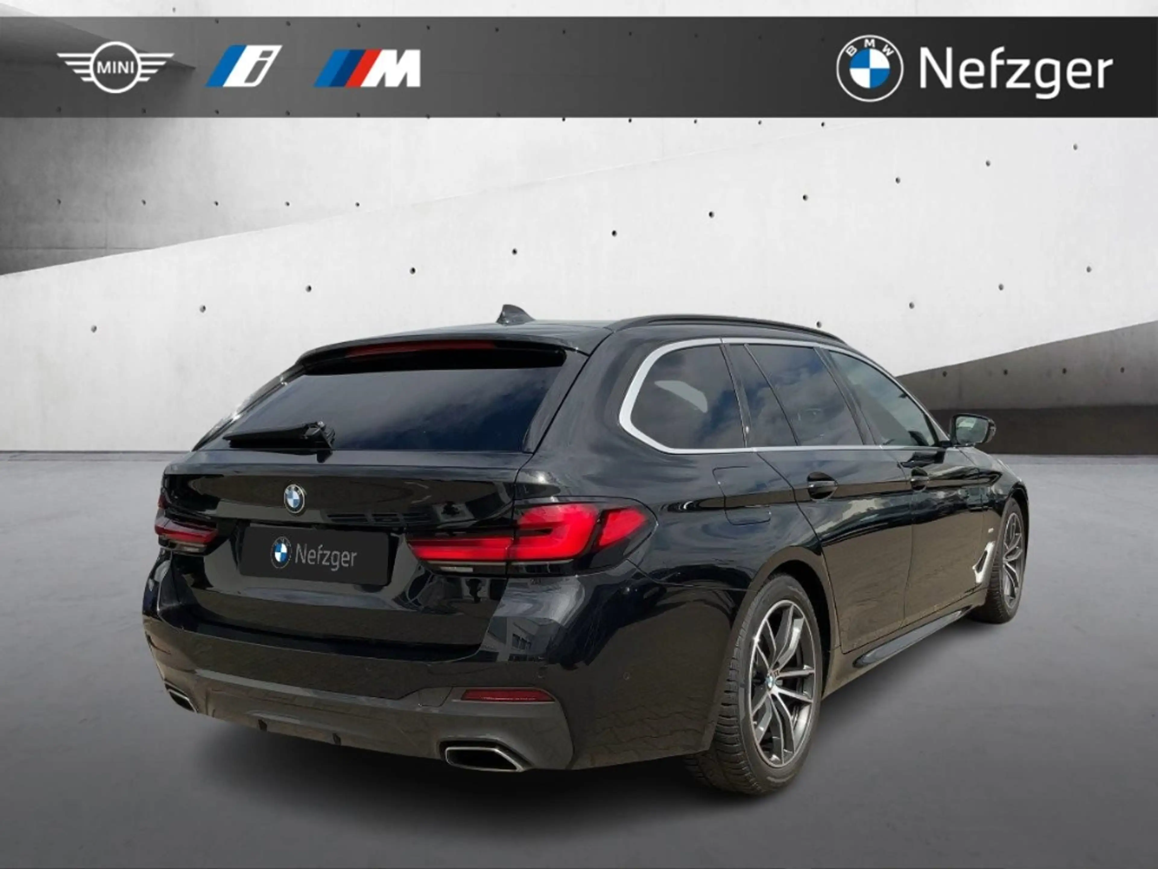 BMW 540 d xDrive Touring M Sport Soft-Close Head-Up — photo 4