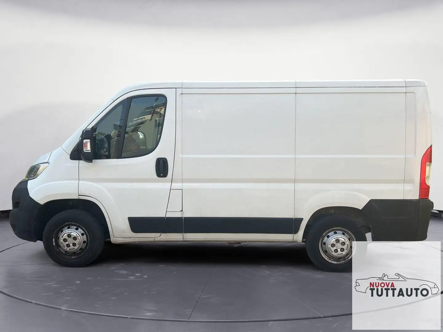 Citroen Jumper 28 L1H1 2.2 bluehdi 120cv S&S Bianco - 2