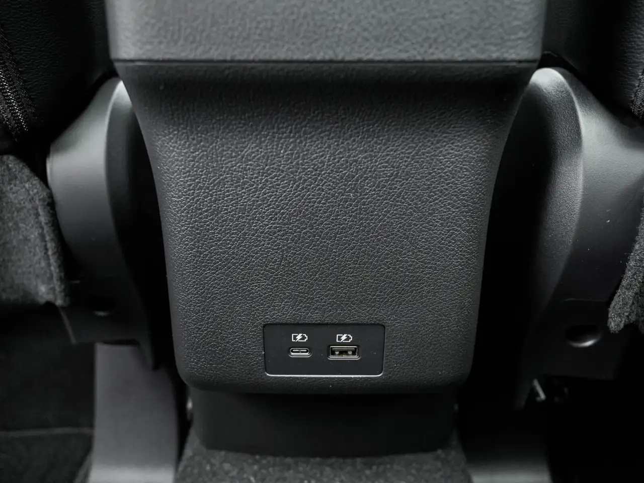 Mitsubishi RVR снимка Mitsubishi RVR