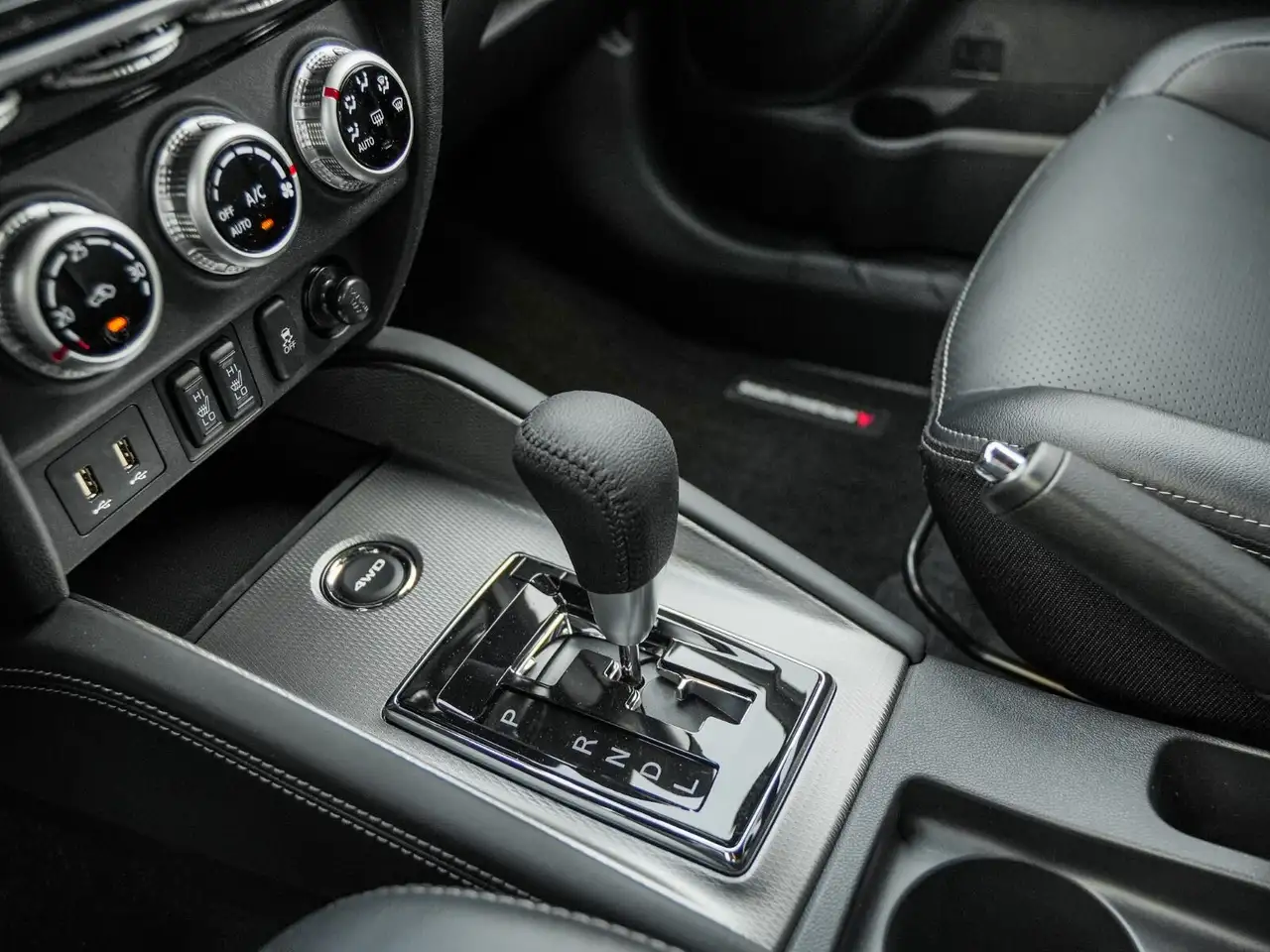 Mitsubishi RVR снимка Mitsubishi RVR