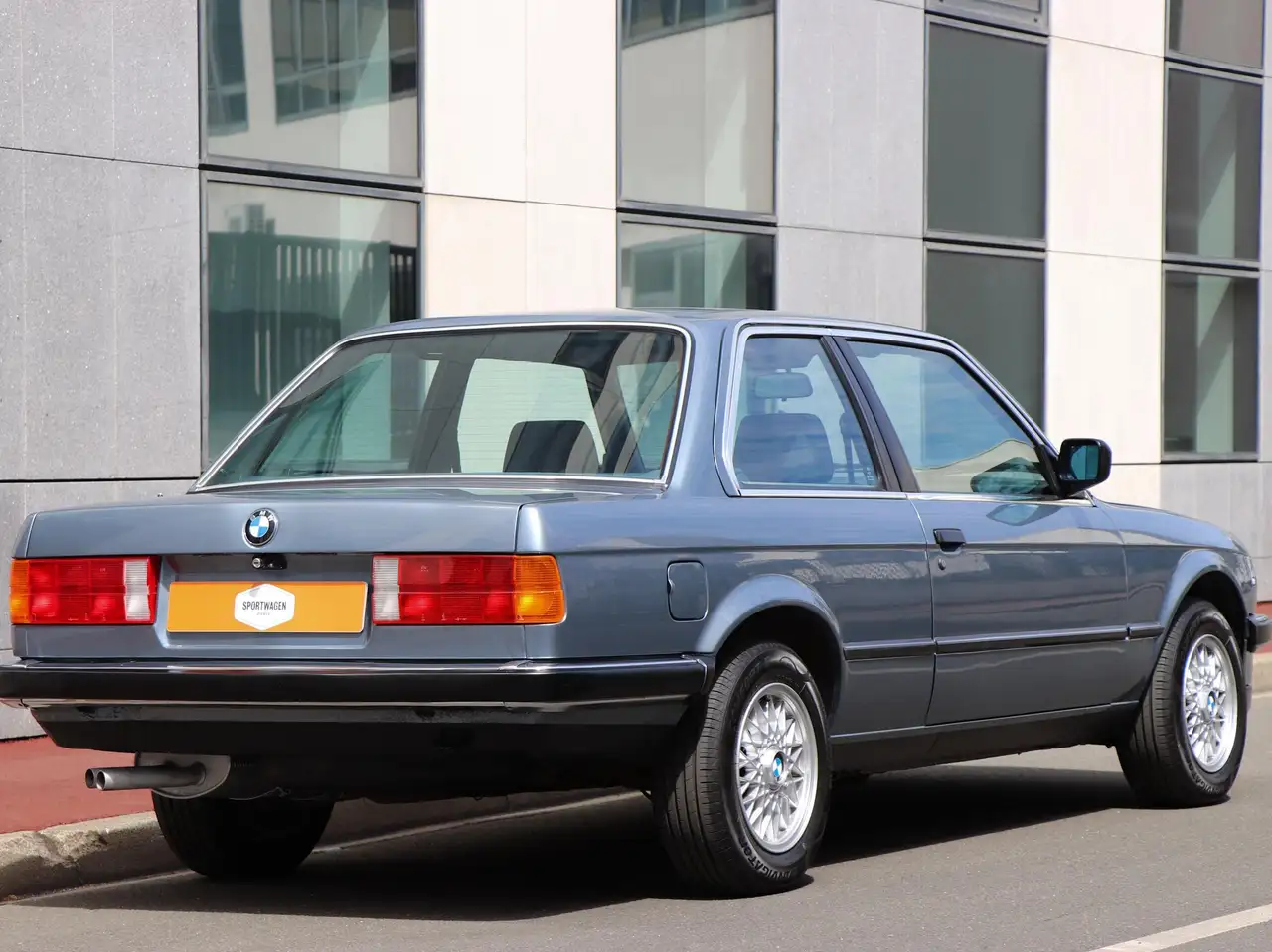 BMW 325i A, foto 6