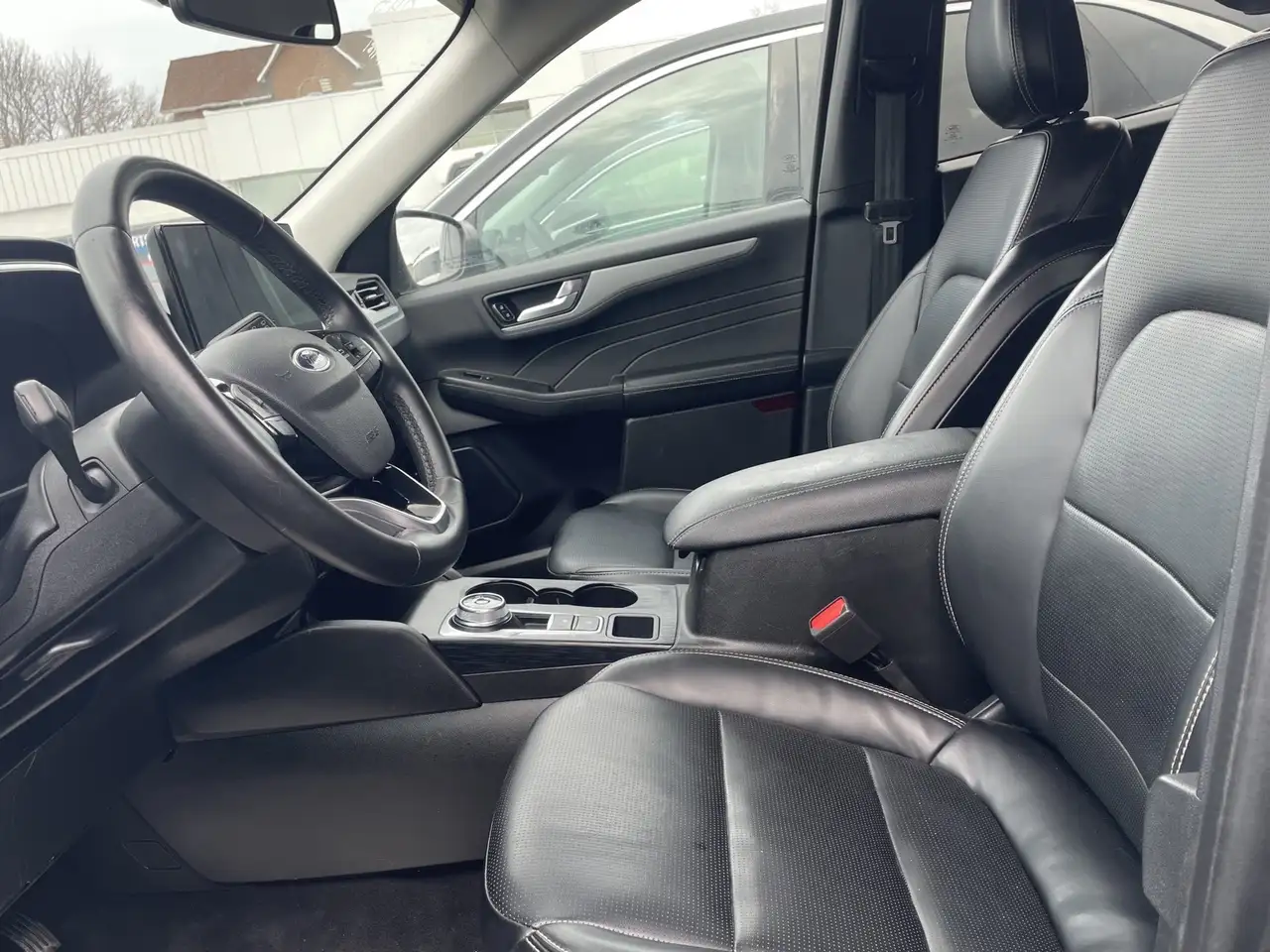 Ford Escape снимка Ford Escape