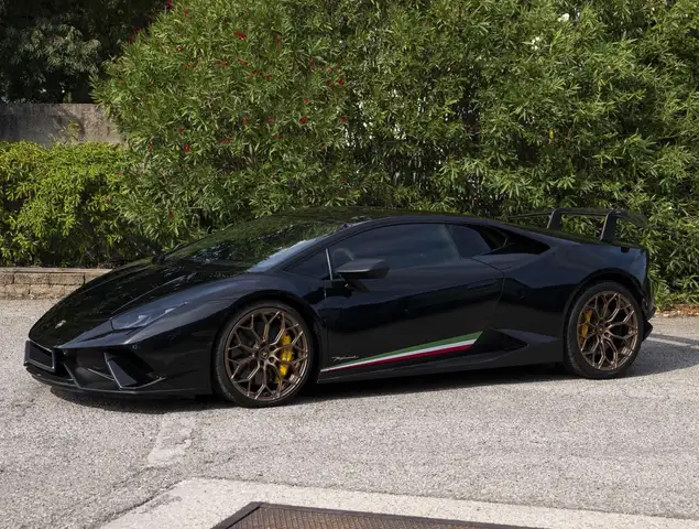 Lamborghini Huracán PERFORMANTE