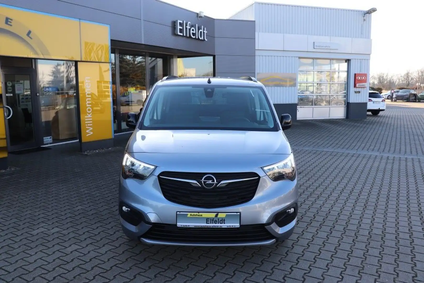 Opel Combo Life 1.5 D Start/Stop Ultimate Grau - 2