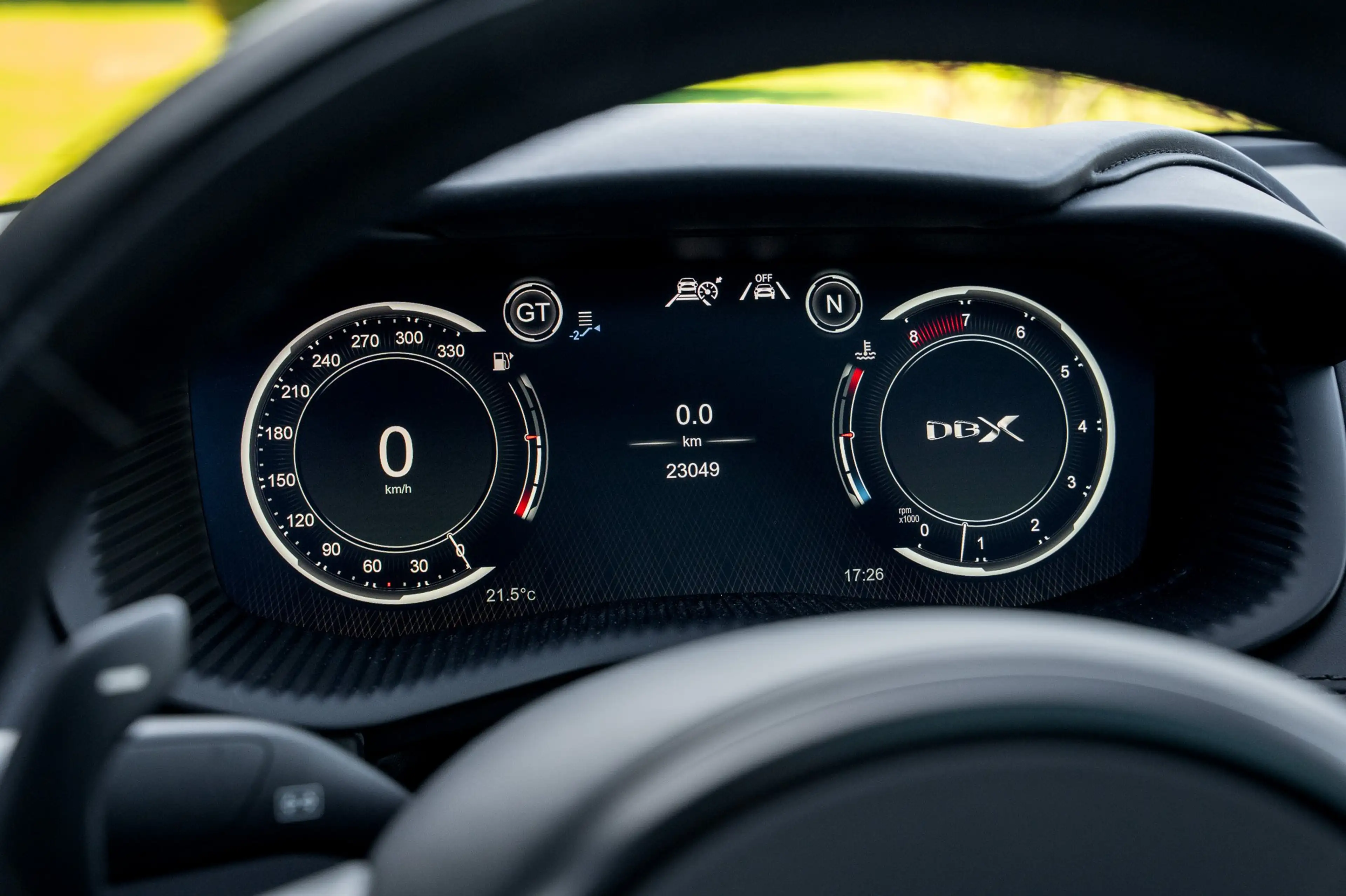 Aston Martin DBX 707 / 1 Owner — photo 15