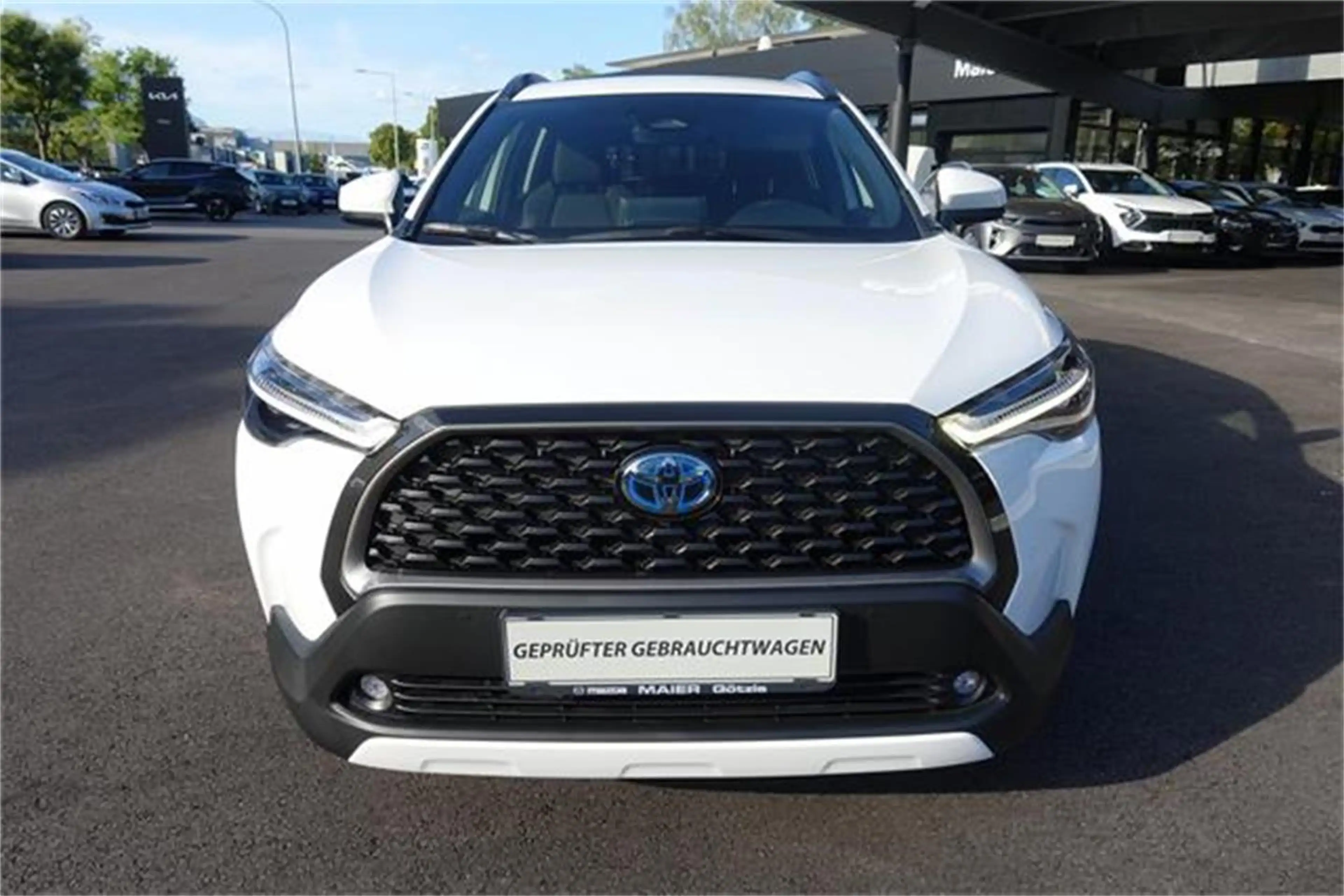Toyota Corolla Cross 2,0 Hybrid Active Drive AWD — photo 11