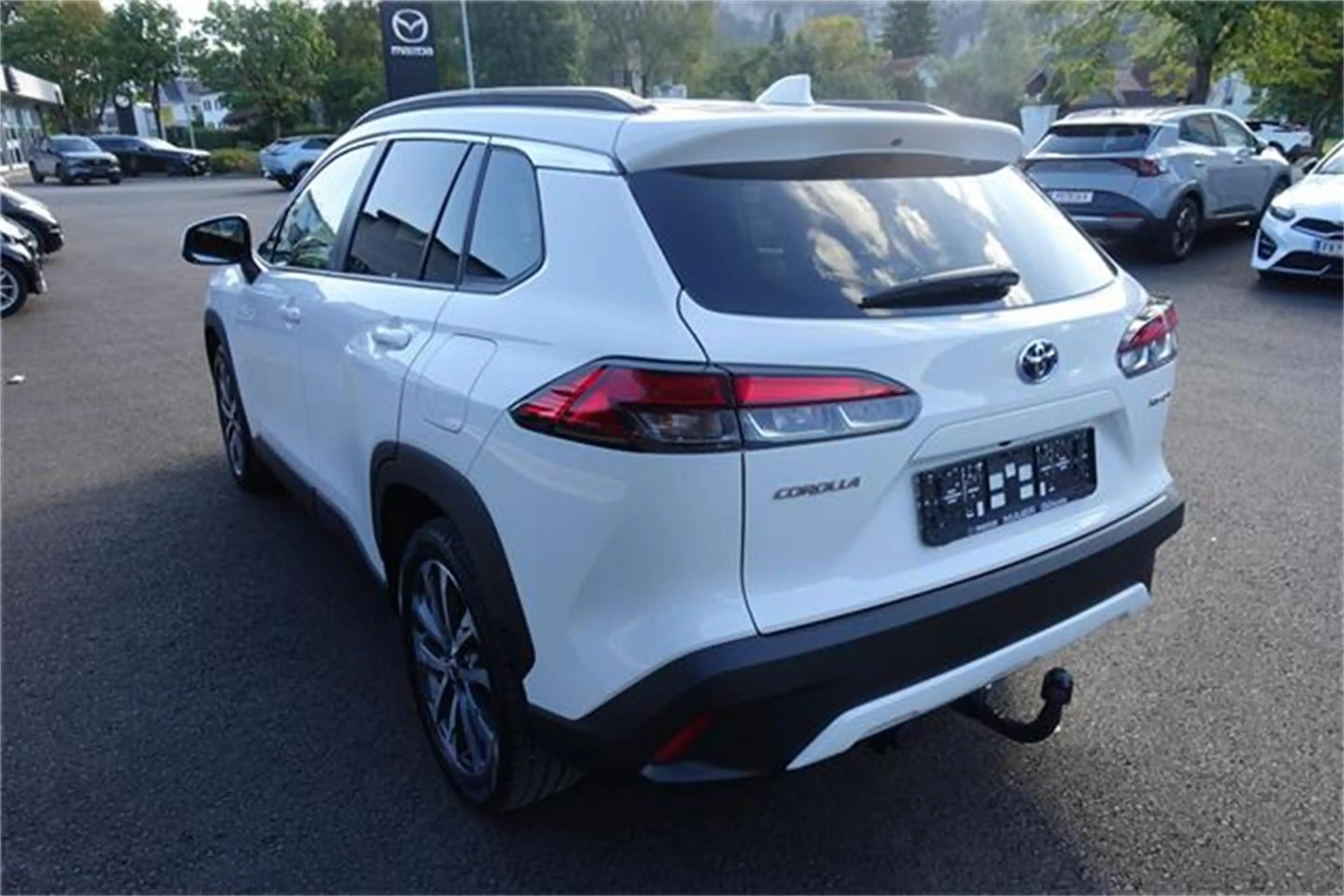 Toyota Corolla Cross 2,0 Hybrid Active Drive AWD — photo 6