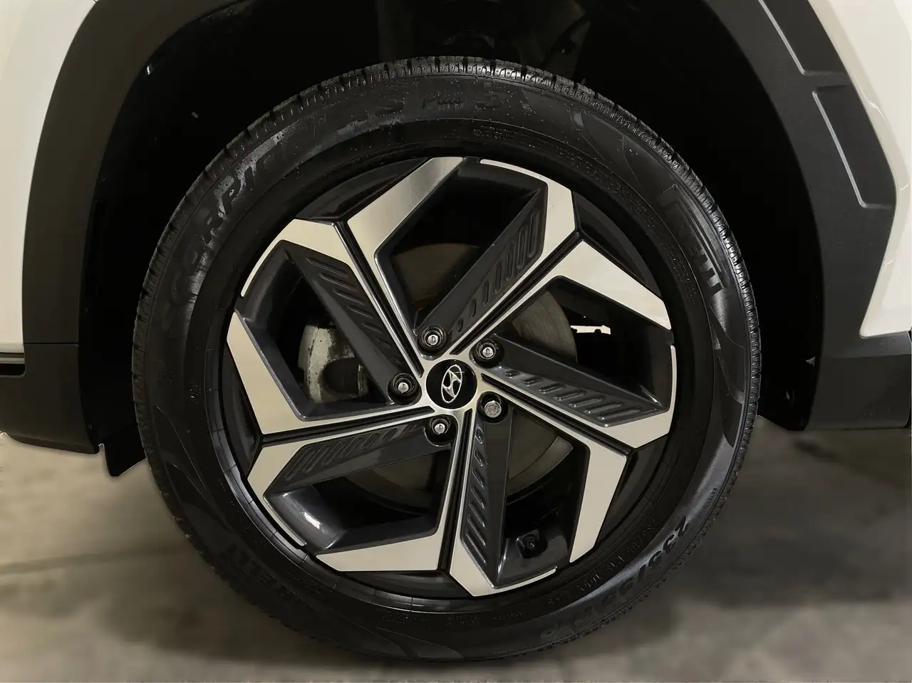 Hyundai TUCSON снимка Hyundai TUCSON