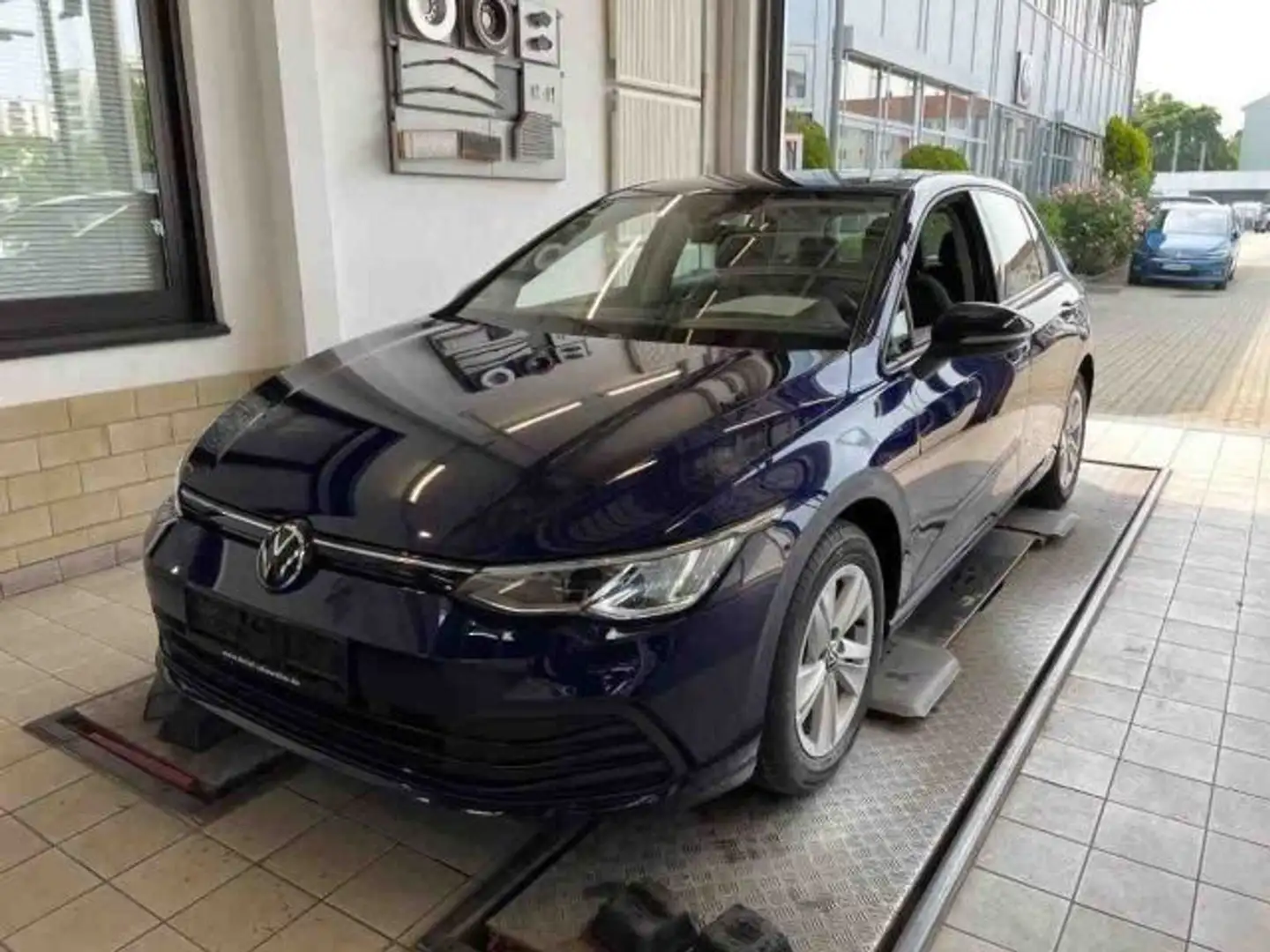 Volkswagen Golf 2.0 TDI DSG LIFE AHK APP-CONNECT NAVI ACC Blau - 2