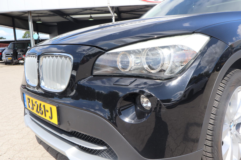 BMW X1 xDrive28i Executive | Panorama dak |  Stoelverwarm — photo 2