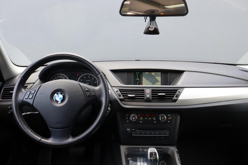BMW X1 xDrive28i Executive | Panorama dak |  Stoelverwarm — photo 5