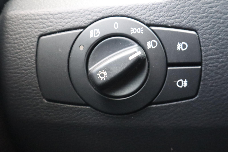 BMW X1 xDrive28i Executive | Panorama dak |  Stoelverwarm — photo 8