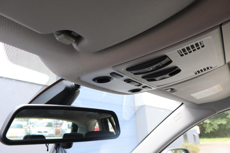 BMW X1 xDrive28i Executive | Panorama dak |  Stoelverwarm — photo 13