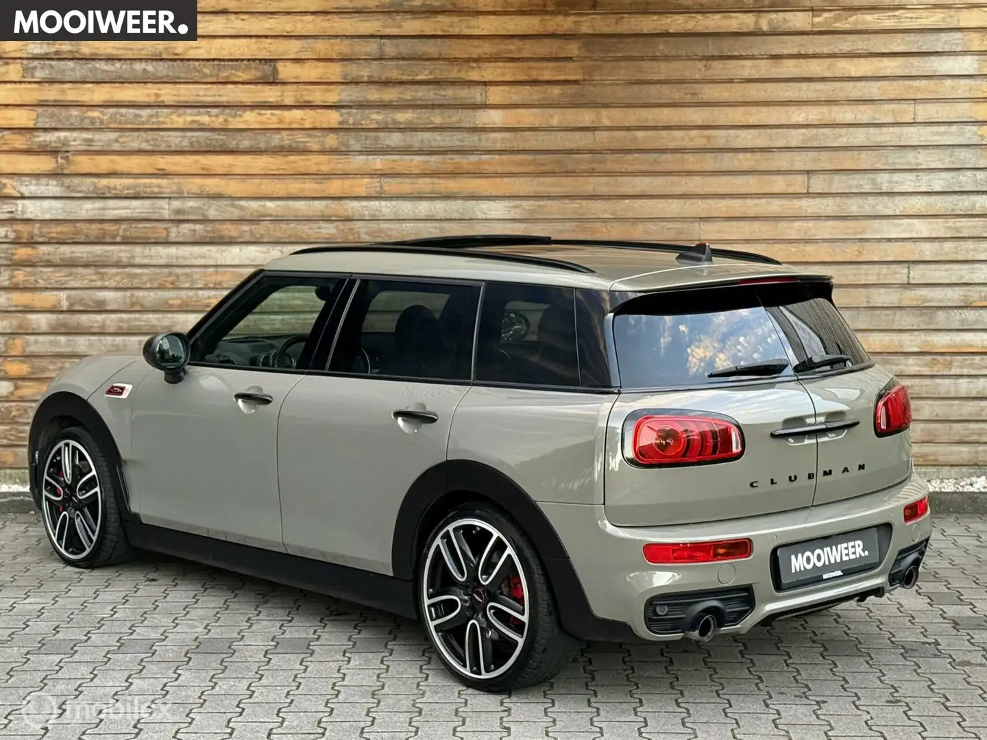 MINI John Cooper Works Clubman 2.0 ALL4 Chili | Emerald Grey Gris - 2