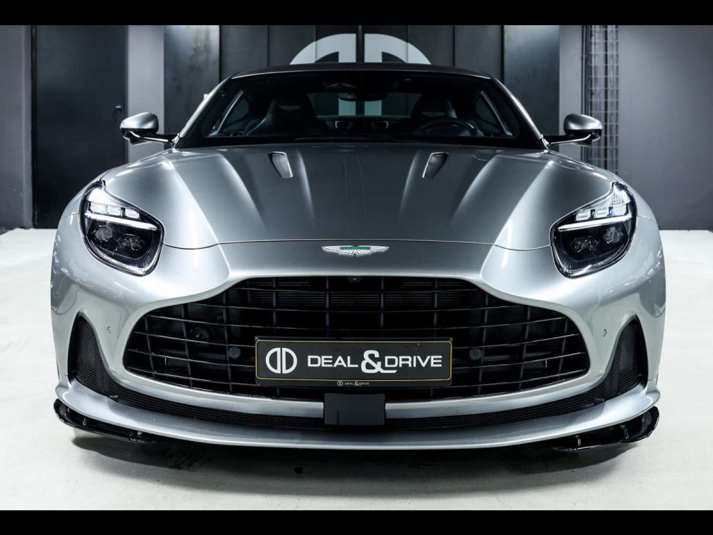 Aston Martin DB12 Coupé 4.0 V8 ALUMINITE -  - Joinsteer - #4