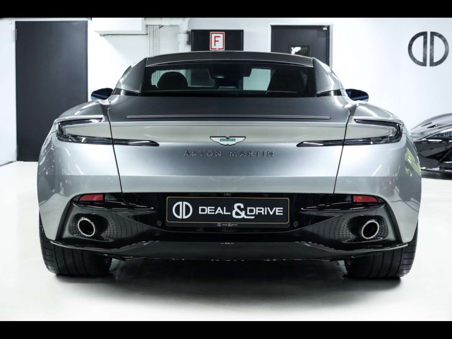 Aston Martin DB12 Coupé 4.0 V8 ALUMINITE -  - Joinsteer - #3