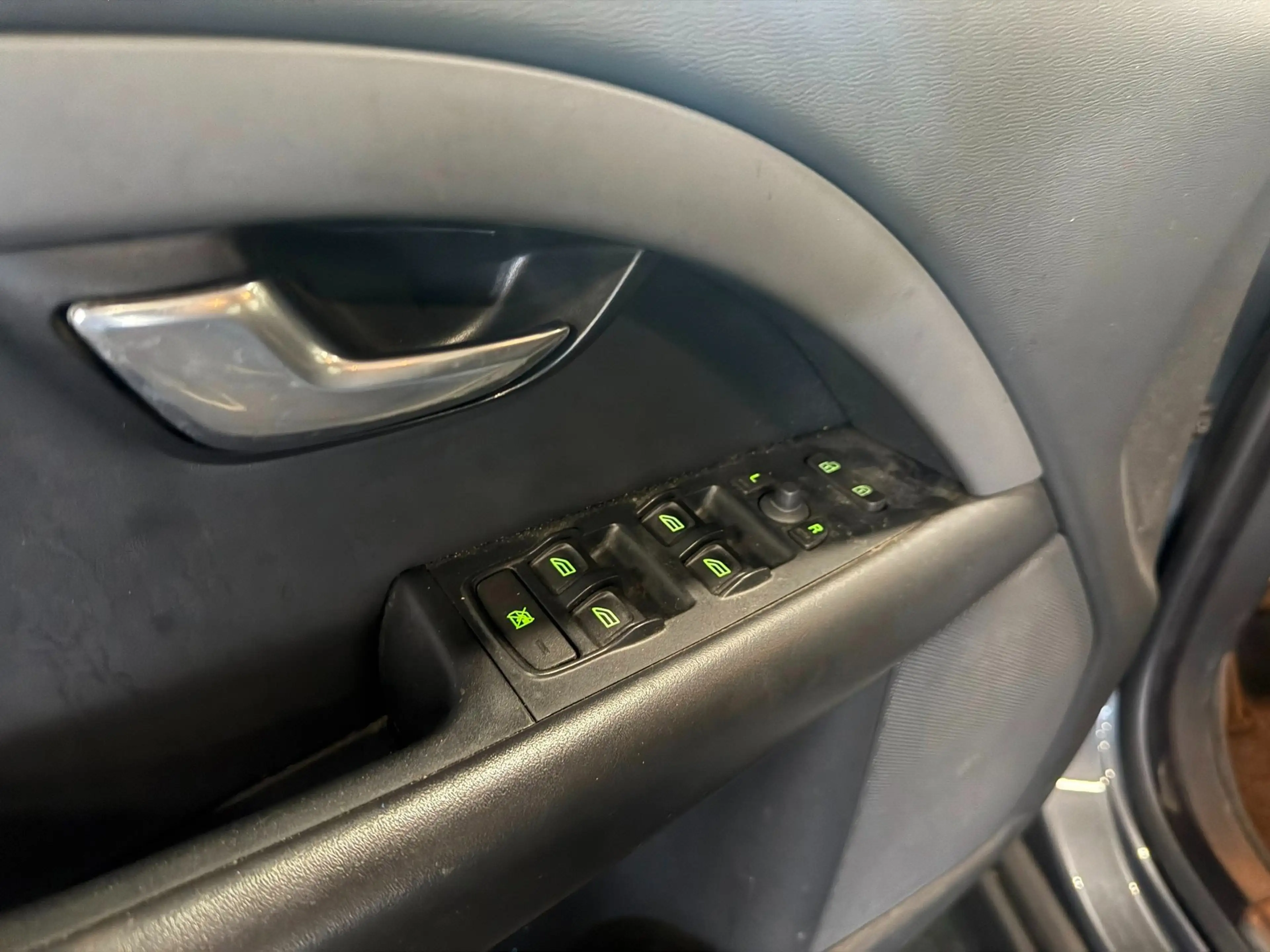 Volvo V70 2.0 — photo 8