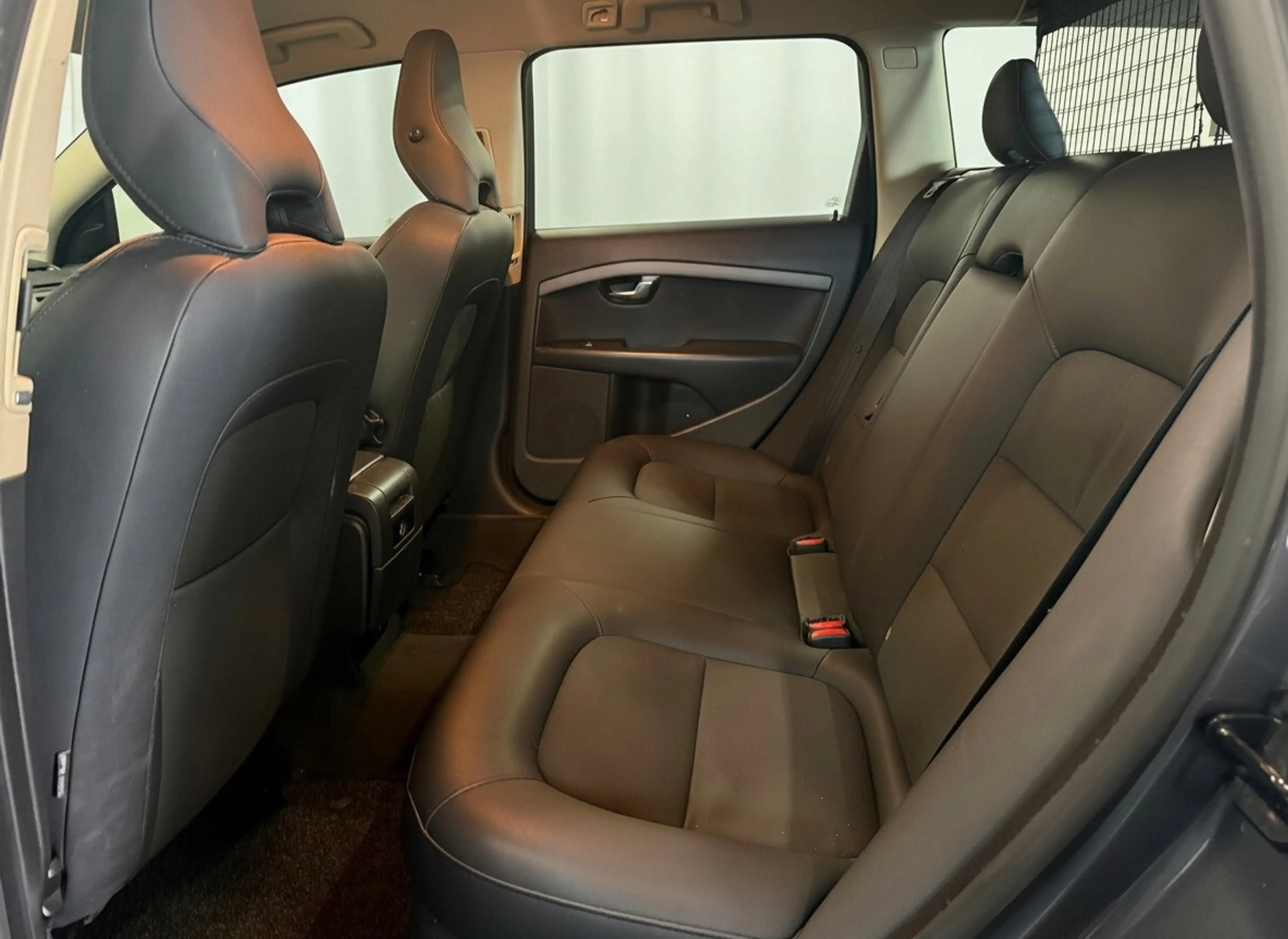 Volvo V70 2.0 — photo 15