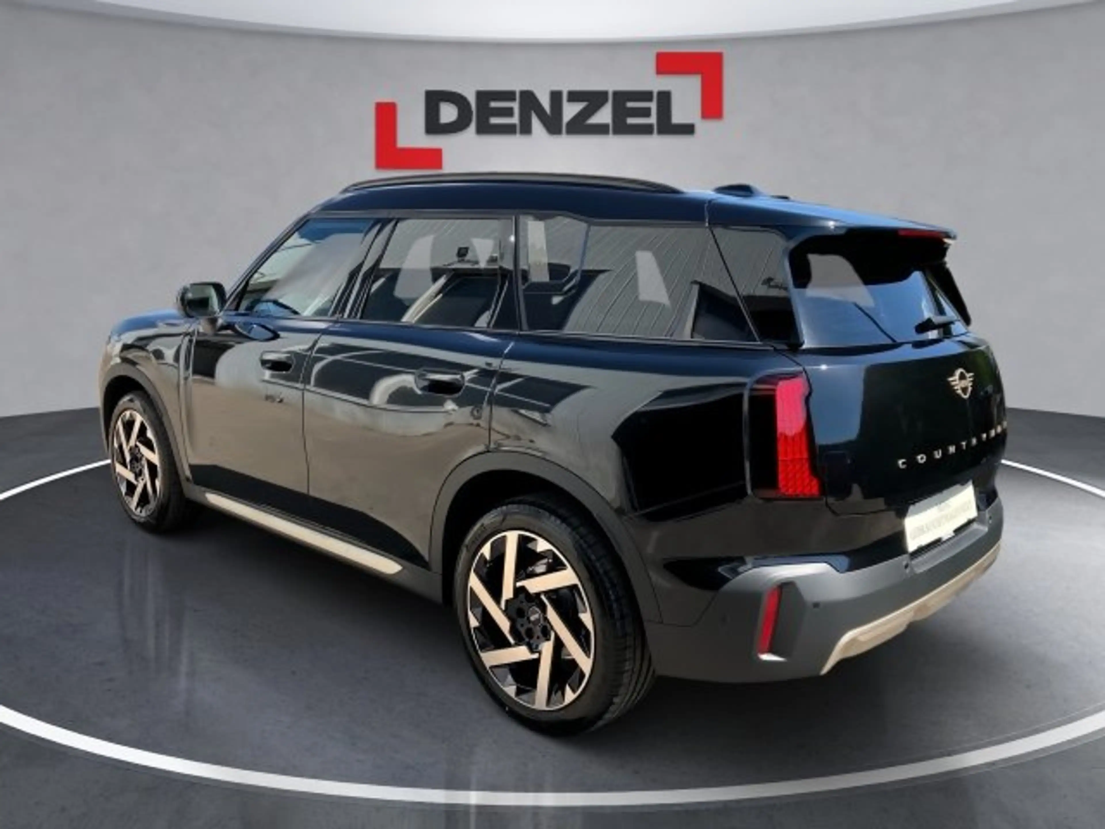 MINI Countryman C U25 B38 — photo 2