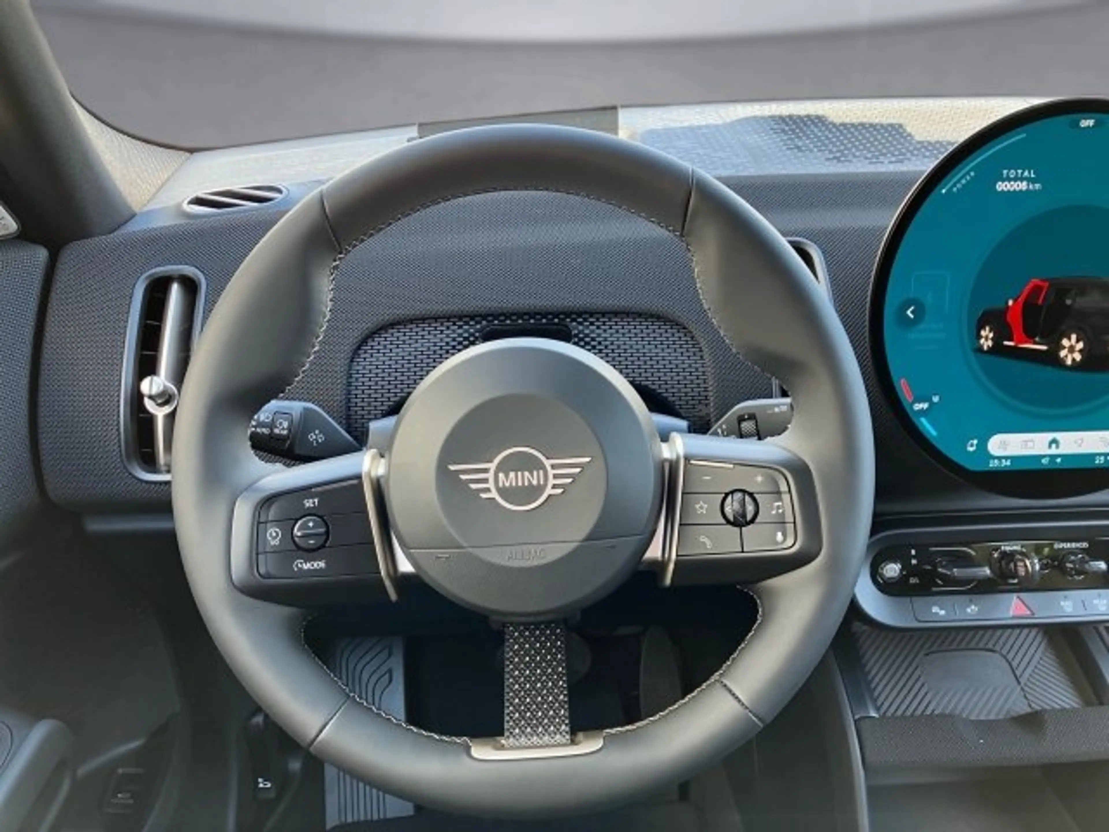 MINI Countryman C U25 B38 — photo 9