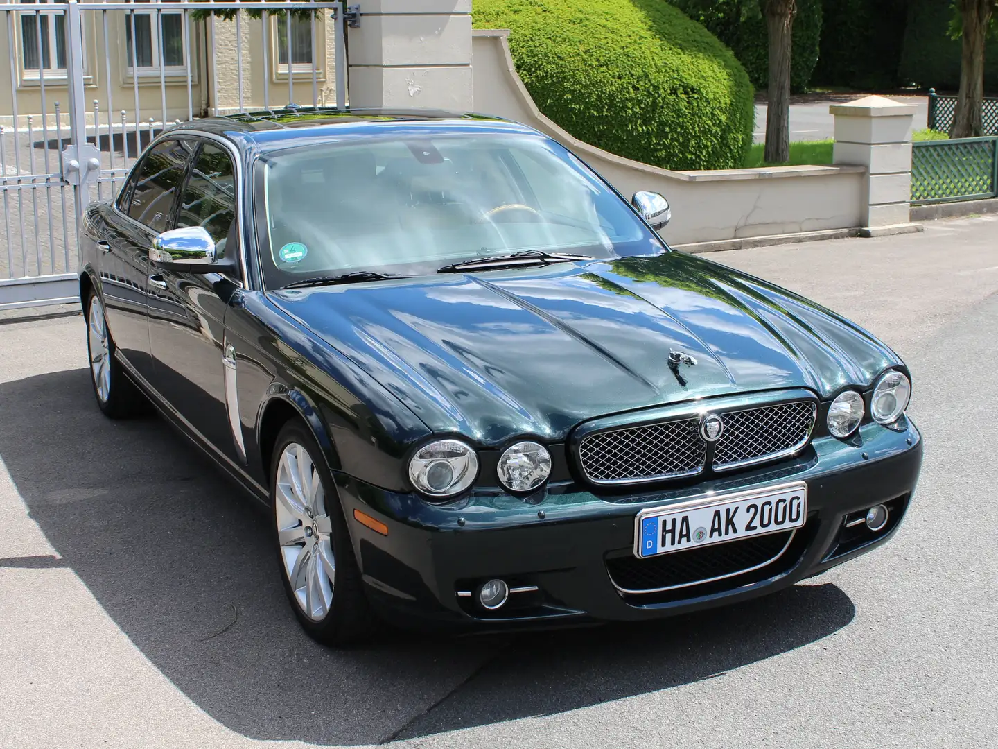 Jaguar XJ6 XJ6 2.7 Twin Turbo Diesel Sovereign TÜV neu Grün - 1