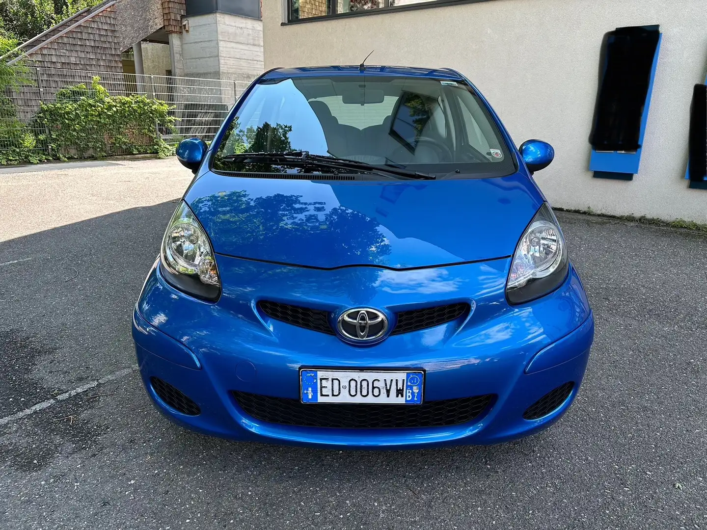 Toyota Aygo Aygo I 2011 3p 1.0 Deep Ocean Connect Blu/Azzurro - 1