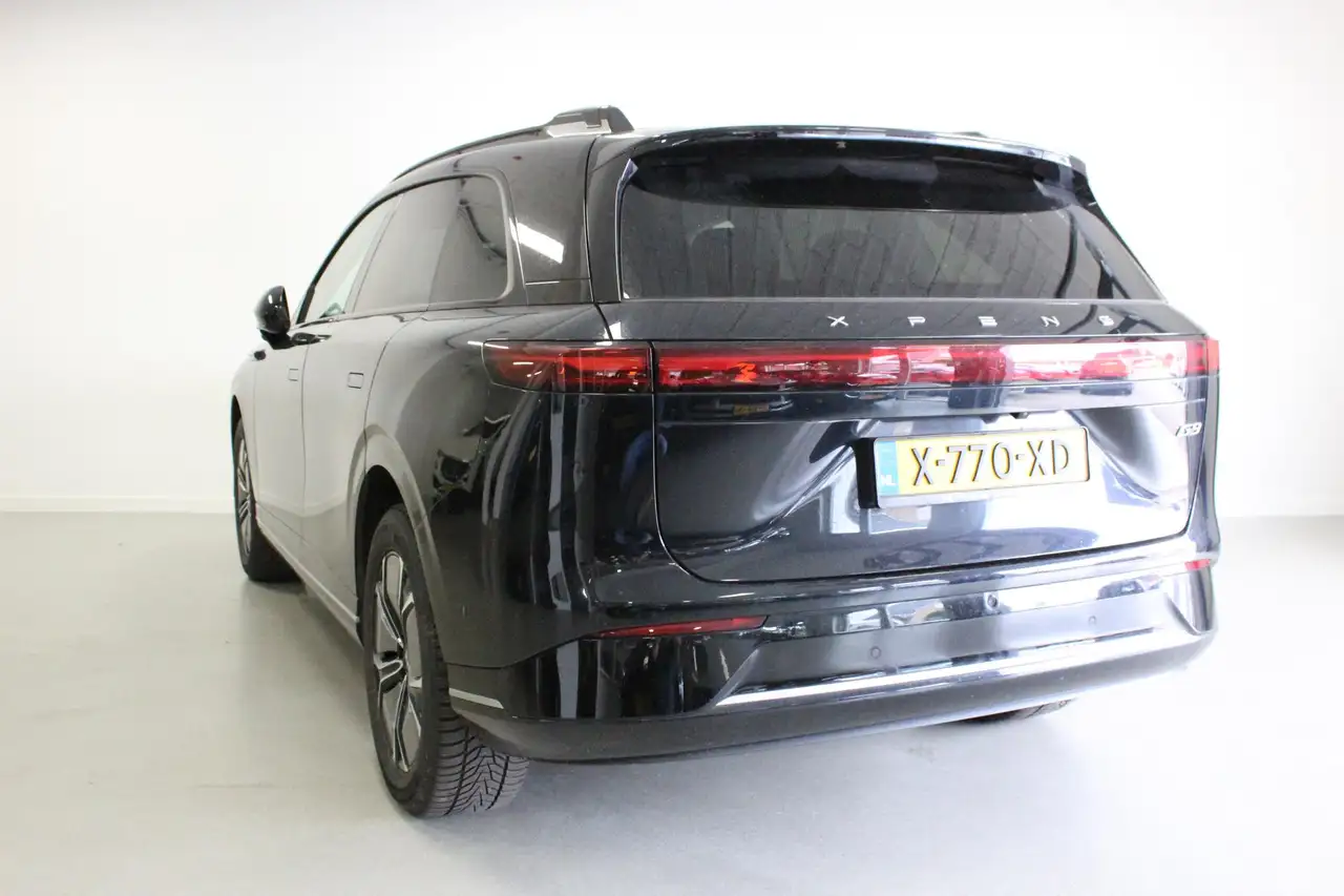 XPENG G9