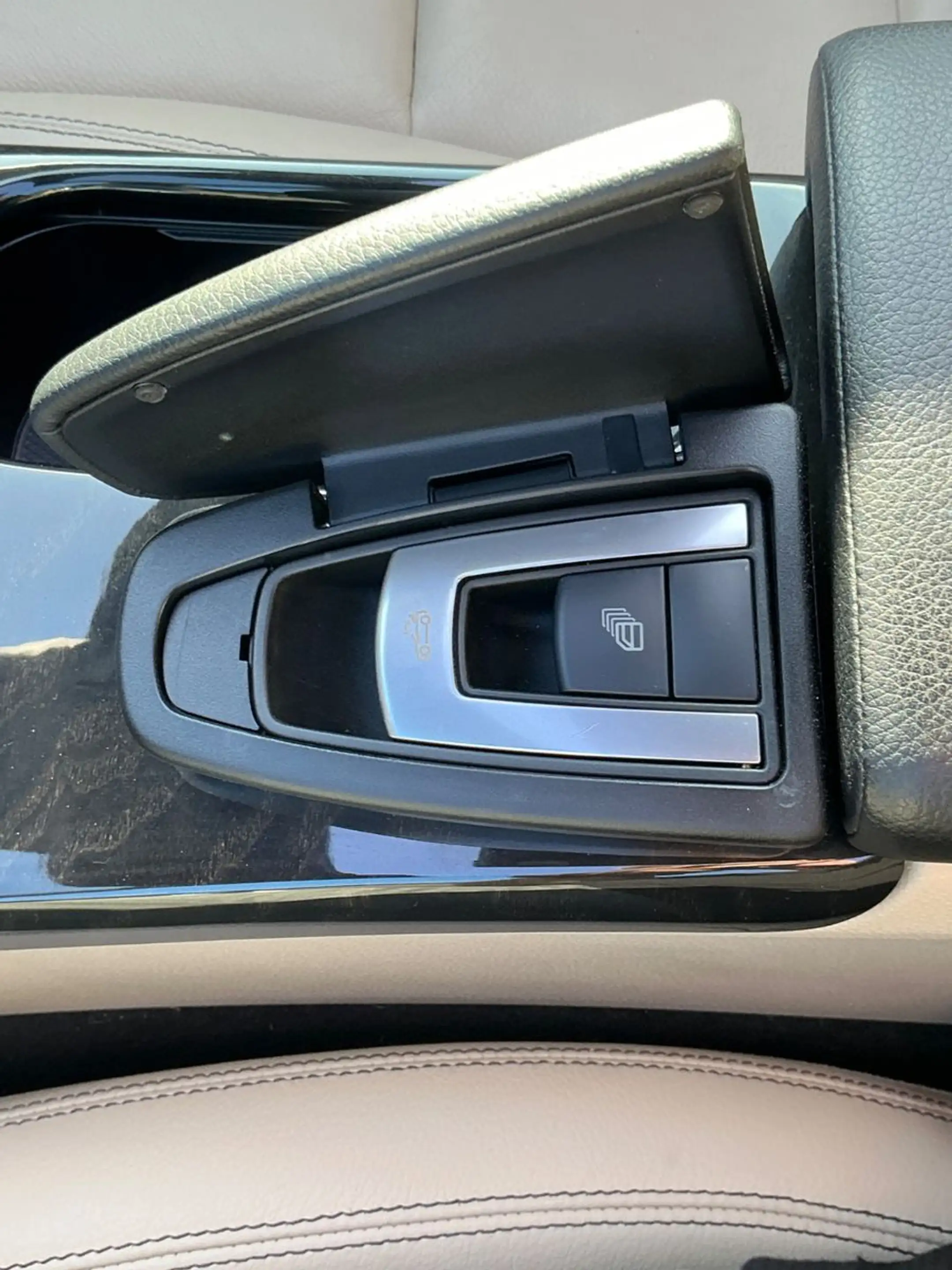 Mercedes-Benz SLK 200 Roadster Leder Airscarf Navi SHZ — photo 27