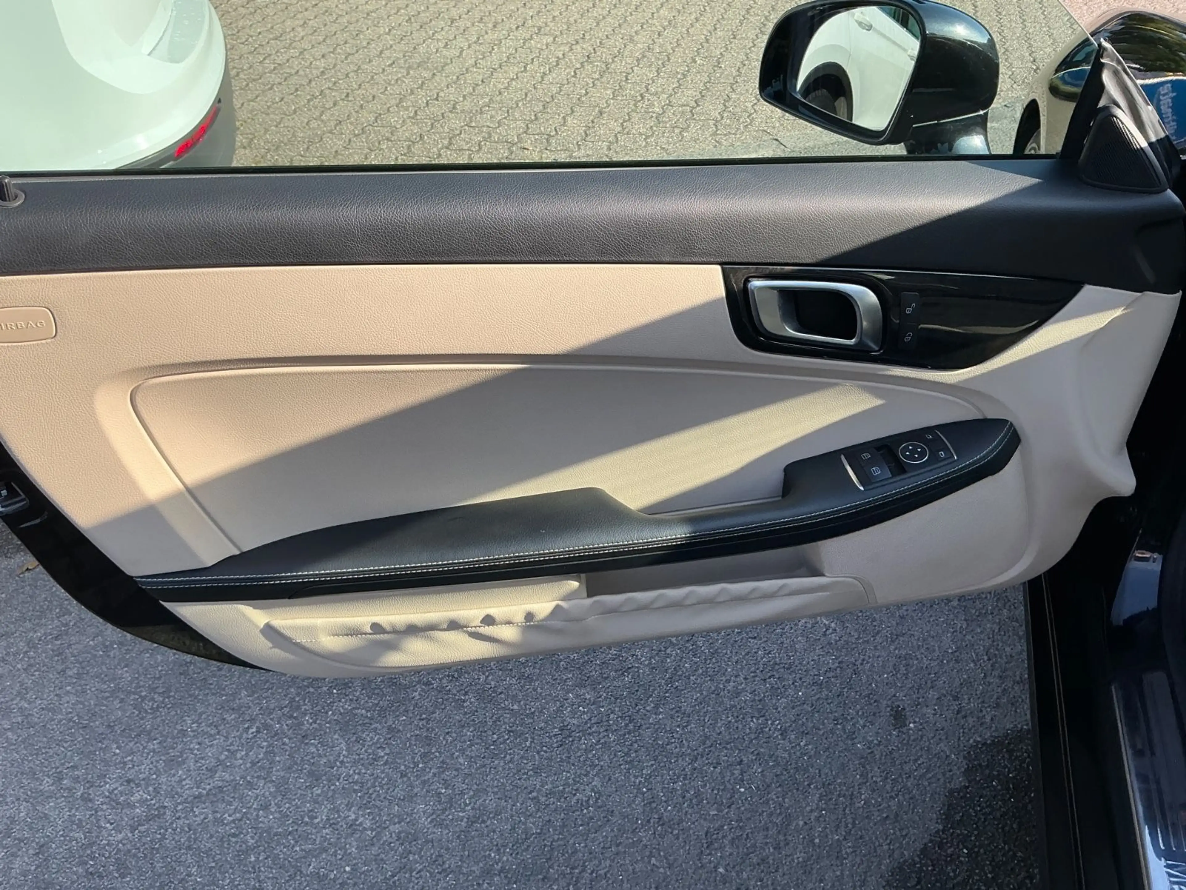 Mercedes-Benz SLK 200 Roadster Leder Airscarf Navi SHZ — photo 9