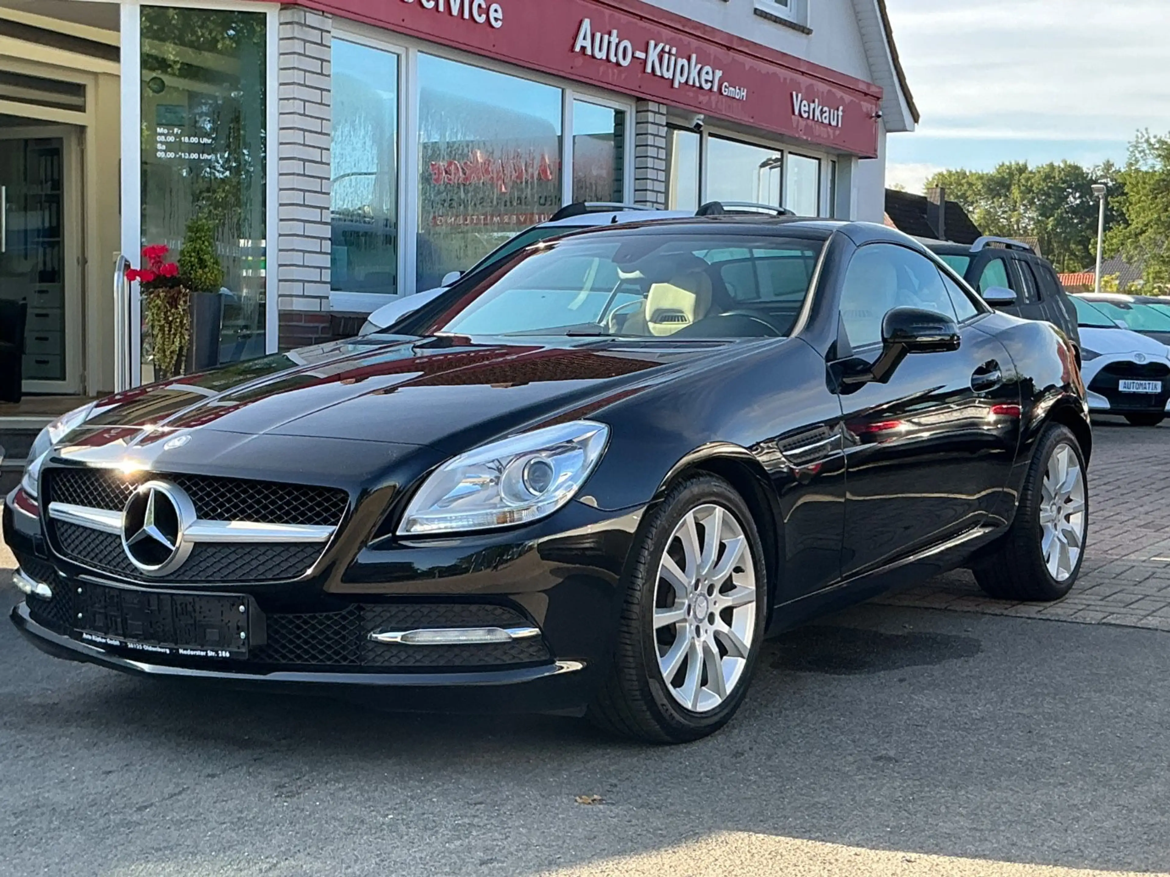 Mercedes-Benz SLK 200 Roadster Leder Airscarf Navi SHZ