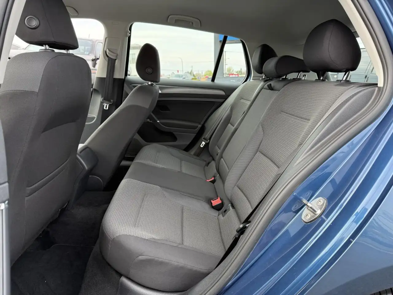 Volkswagen Golf снимка Volkswagen Golf