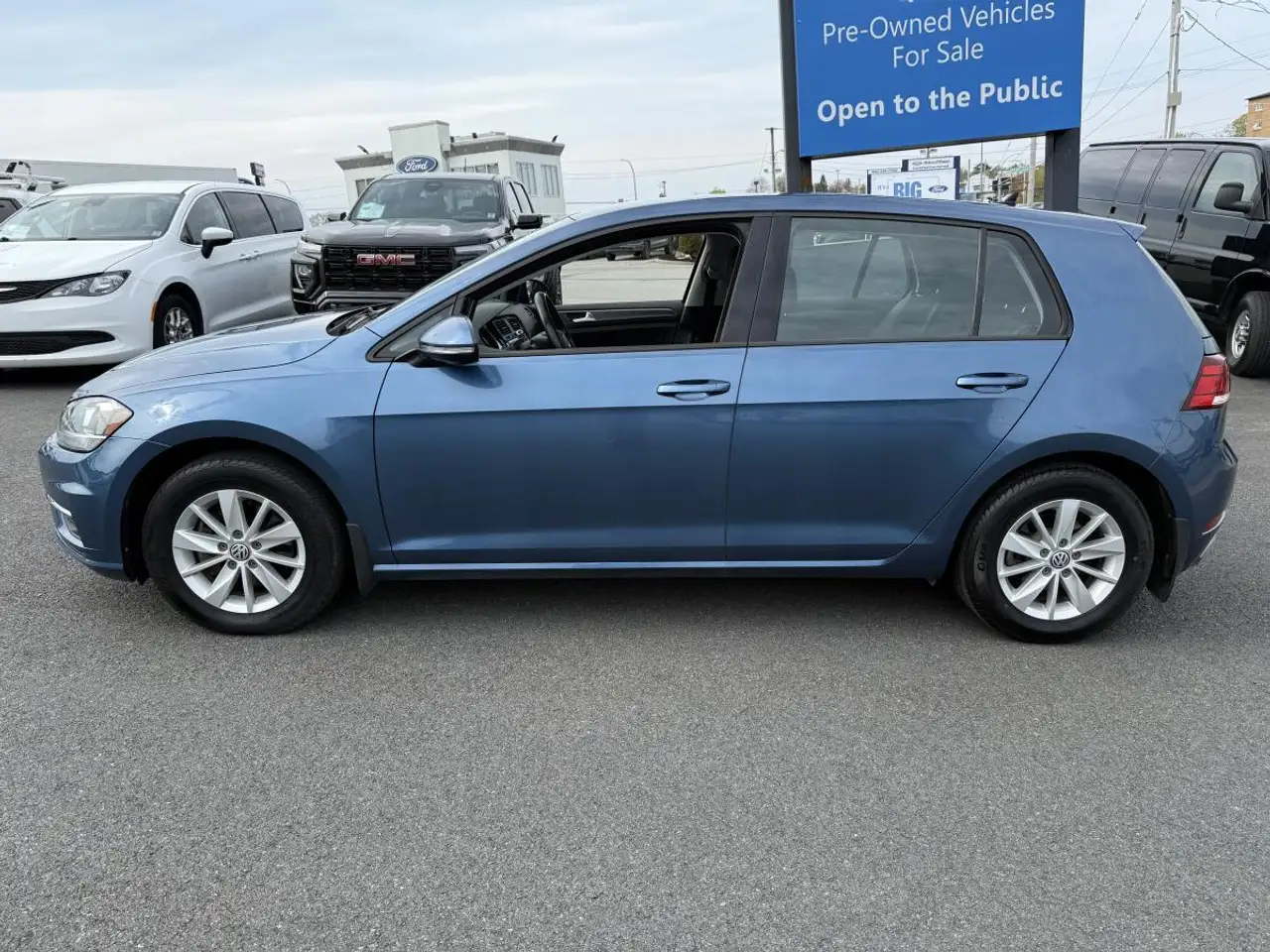 Volkswagen Golf снимка Volkswagen Golf