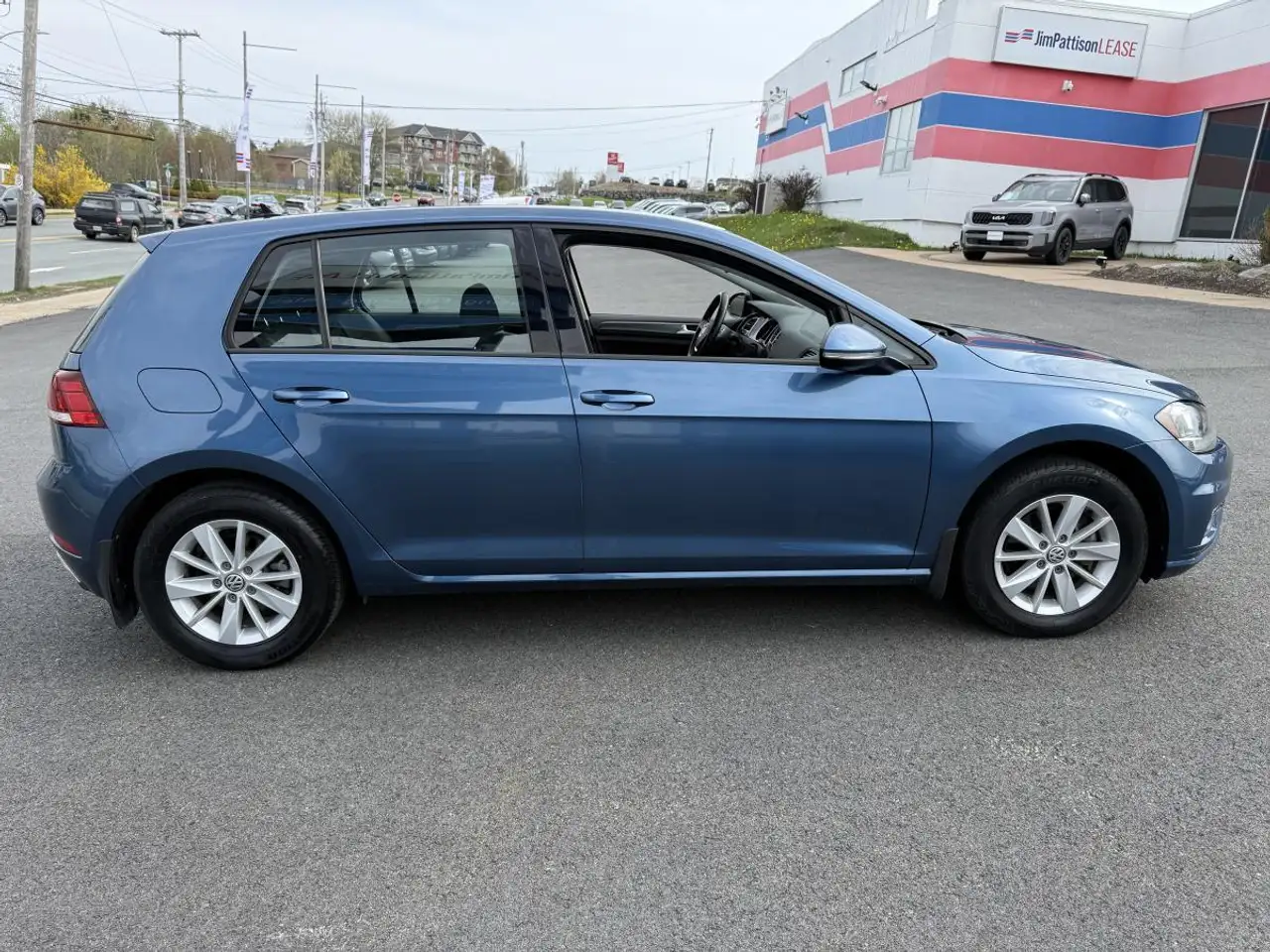 Volkswagen Golf снимка Volkswagen Golf