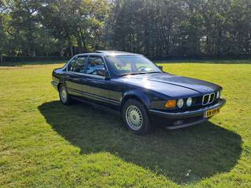 735i